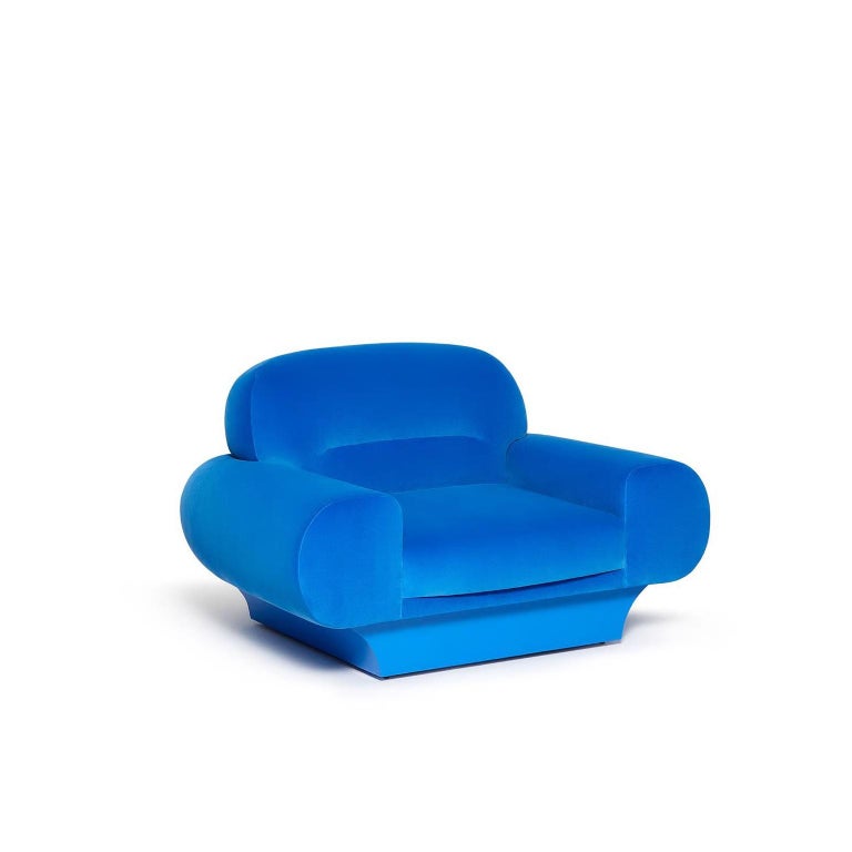 https://a.1stdibscdn.com/1970s-italian-modern-style-sculptural-armchair-with-round-continuous-silhouette-for-sale-picture-6/f_27693/f_492403321773632418130/2_master.jpg?width=768