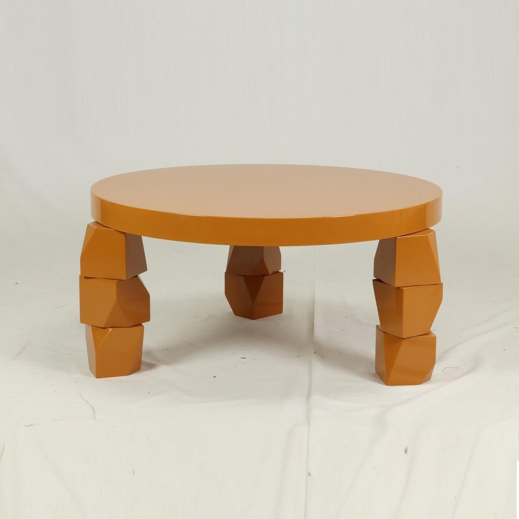 https://a.1stdibscdn.com/contemporary-monolithic-sculptural-coffee-table-lacquered-polished-by-hand-for-sale-picture-4/f_27693/f_463399121755672040147/2_master.JPG