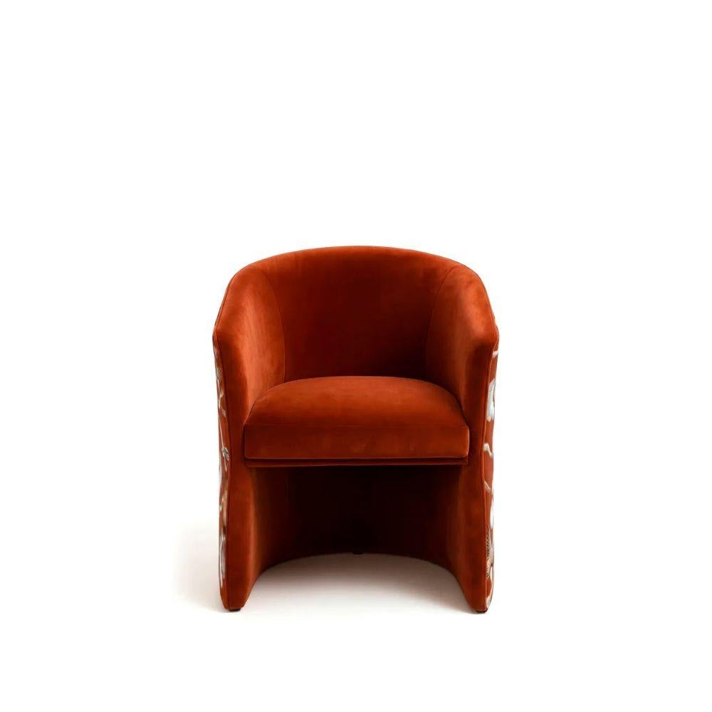 https://a.1stdibscdn.com/cuff-chair-special-edition-for-sale-picture-2/f_74772/f_477039021764083972429/2_master.jpg