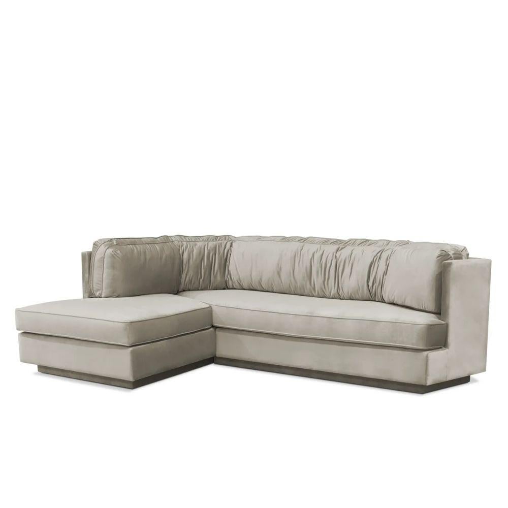 https://a.1stdibscdn.com/lisboa-sofa-for-sale-picture-2/f_74772/f_432232621737366732462/2_master.jpg