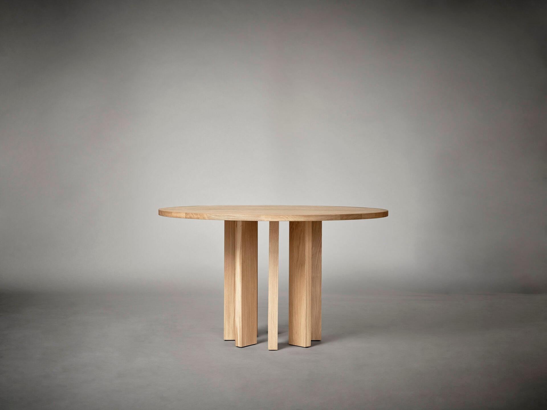 https://a.1stdibscdn.com/thola-round-dining-table-in-european-light-solid-oak-by-mokko-amsterdam-for-sale-picture-6/f_12192/f_460806821753899599640/2_master.jpg
