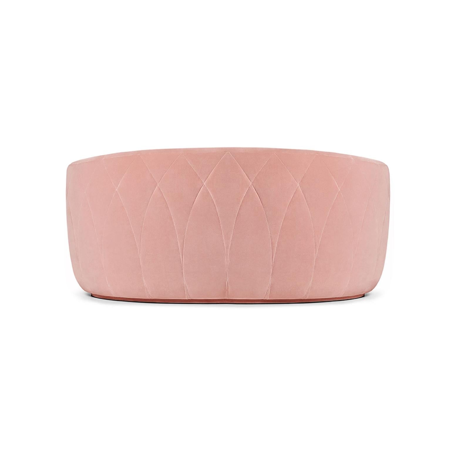 https://a.1stdibscdn.com/kiki-260-sofa-by-munna-for-sale-picture-2/f_12192/f_436168821739464146050/2_master.jpg