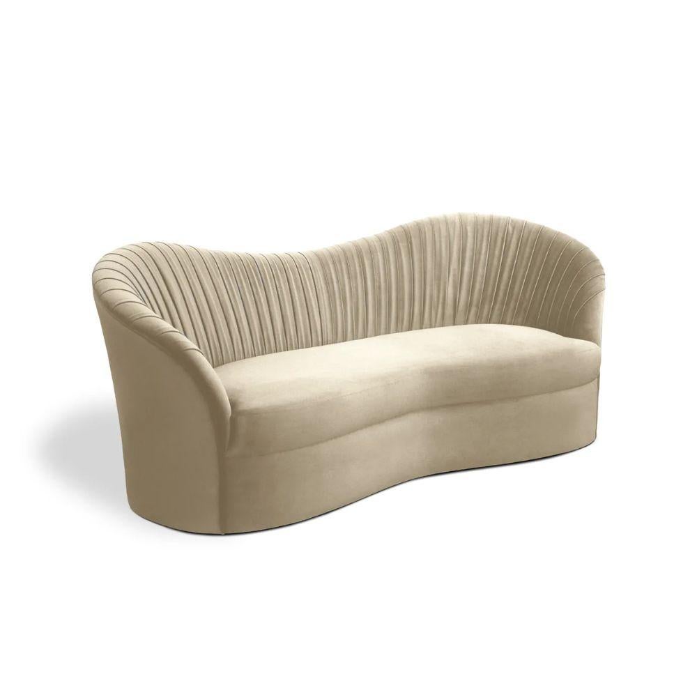 https://a.1stdibscdn.com/kelly-sofa-for-sale-picture-2/f_74772/f_425905121733328309655/2_master.jpg