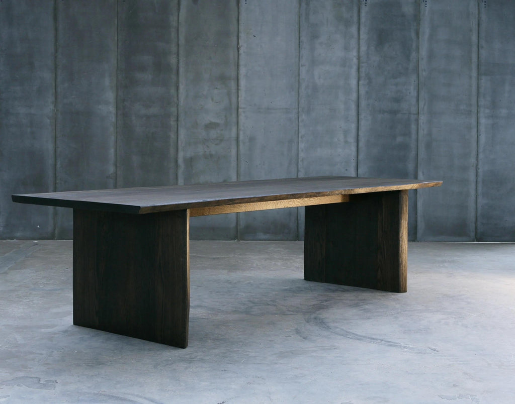 https://a.1stdibscdn.com/16-6-handcrafted-xl-dining-table-for-sale-picture-4/f_27693/f_321705221673447600694/2_master.jpg