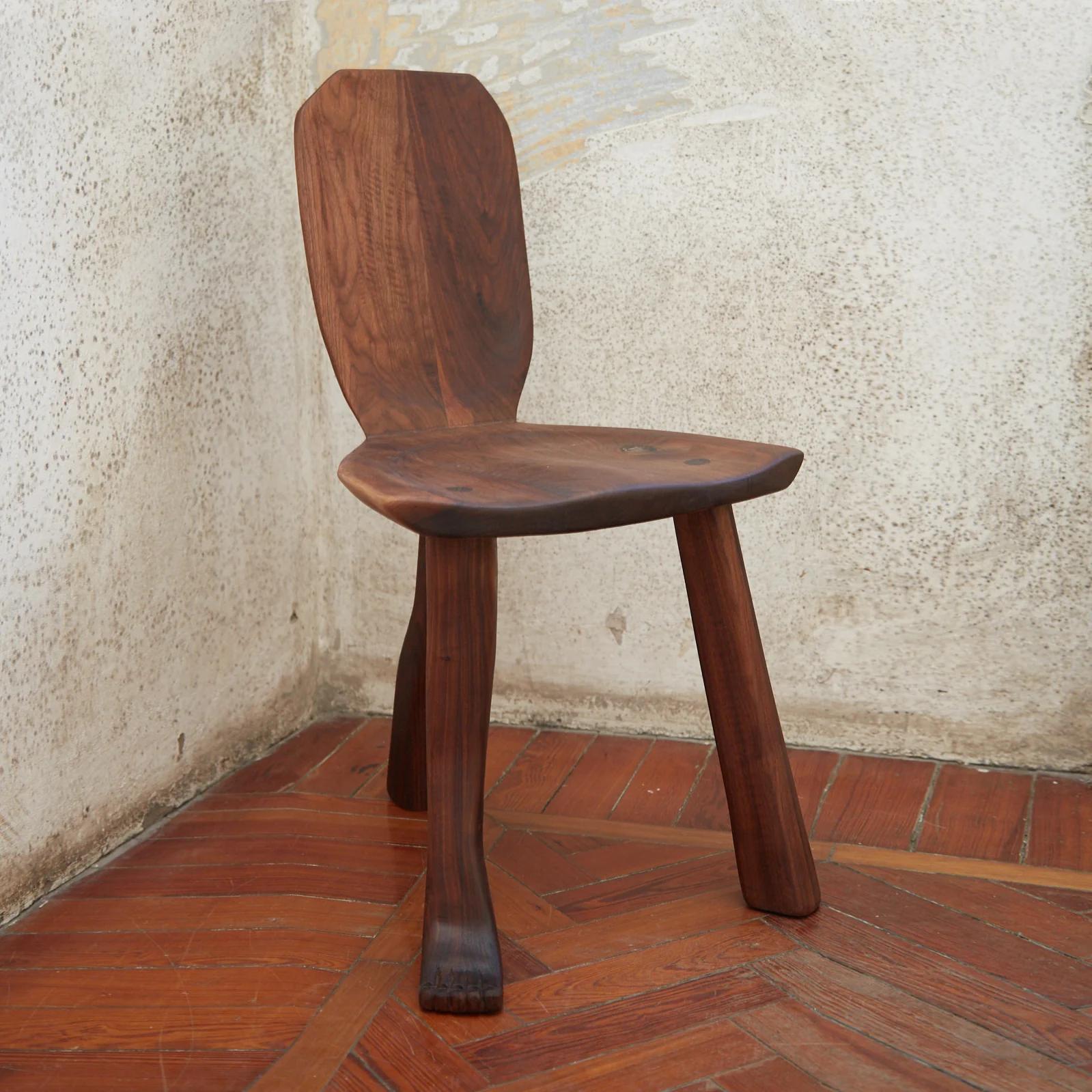 https://a.1stdibscdn.com/foot-accent-chair-by-project-213a-for-sale-picture-2/f_12192/f_343103921684264129760/2_master.jpg