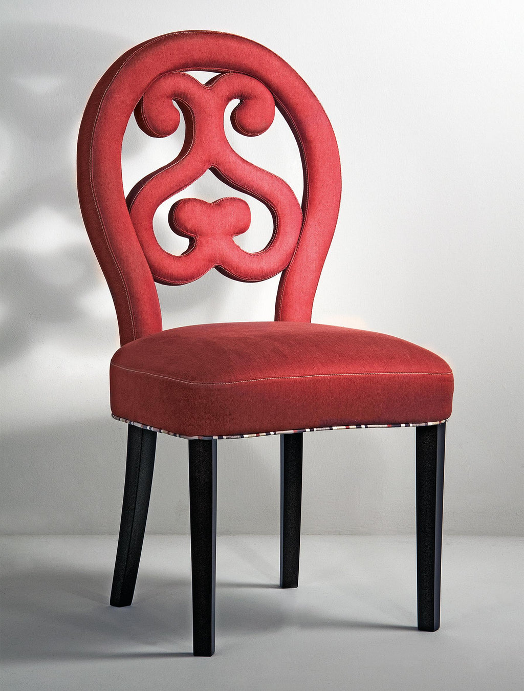 https://a.1stdibscdn.com/21st-century-home-collection-red-linen-and-cotton-chair-by-patrizia-garganti-for-sale-picture-2/f_54672/f_314910921669625914280/2_master.jpg