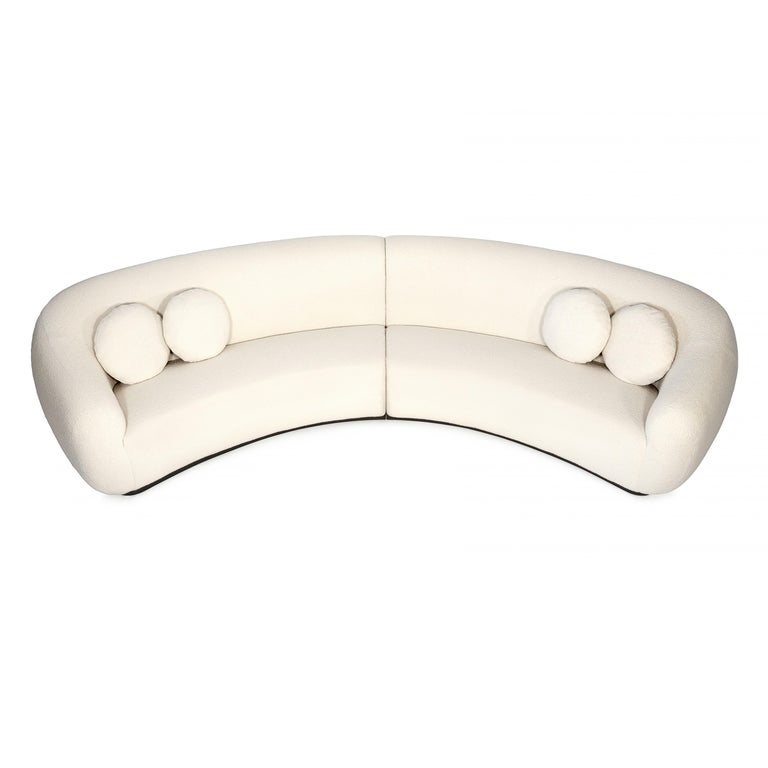 https://a.1stdibscdn.com/niemeyer-ii-round-sofa-boucle-and-oak-insidherland-by-joana-santos-barbosa-for-sale-picture-4/f_53652/f_227633321615981886741/2_master.jpg?width=768