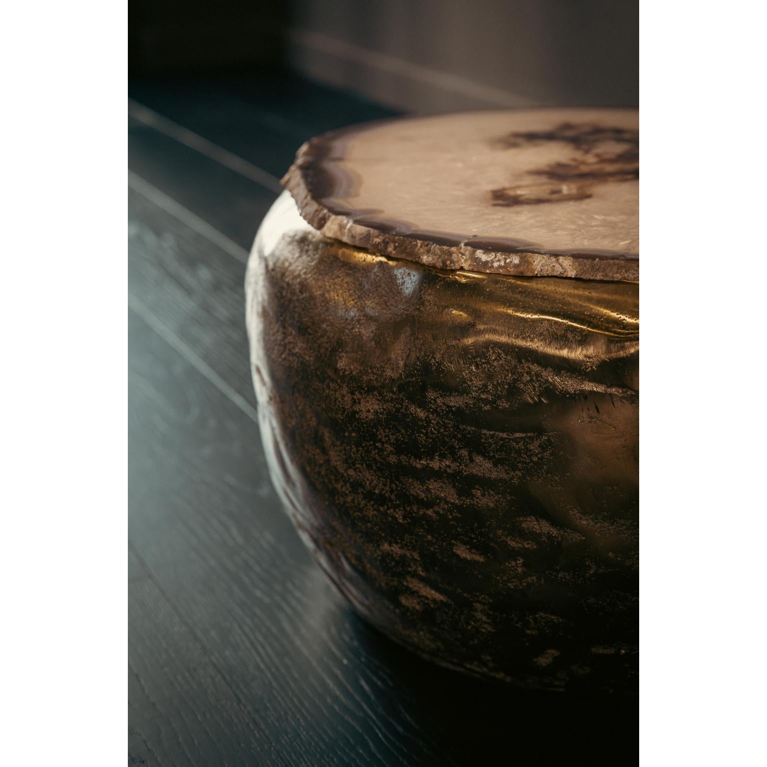 https://a.1stdibscdn.com/ernest-unique-coffee-table-in-agate-gemstone-cast-brass-by-alex-turco-for-sale-picture-3/f_12192/f_489446221771868155444/2_master.jpg