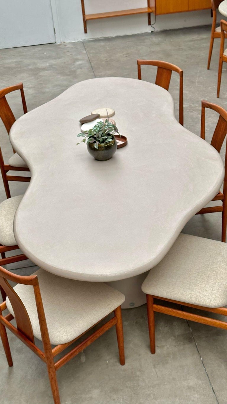 https://a.1stdibscdn.com/contemporary-organic-natural-plaster-fluent-table-300cm-by-isabelle-beaumont-for-sale-picture-8/f_86552/f_456676321751291194120/2b5ec52f_d330_4624_896b_f1107d052c29_master.JPG?width=768