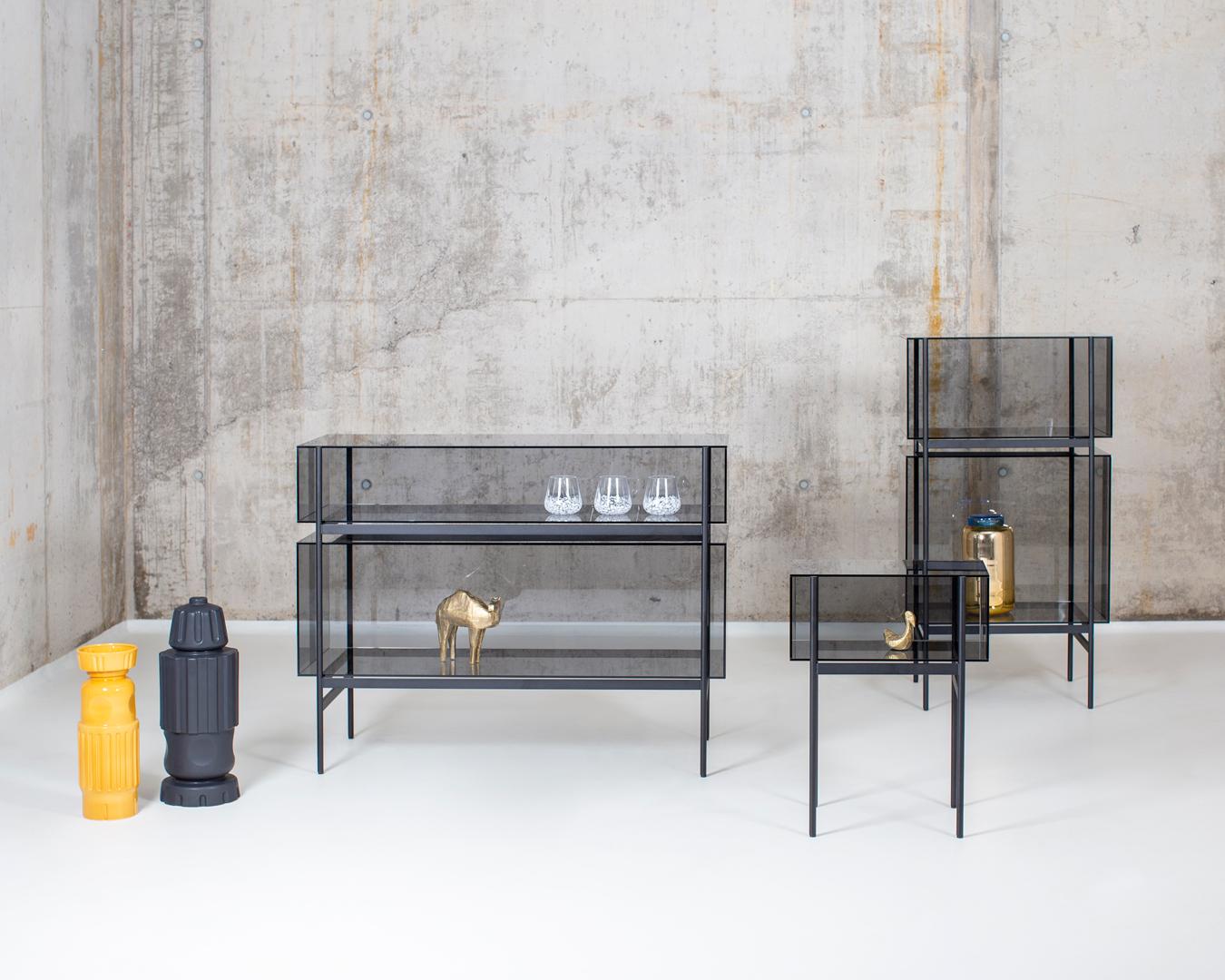 https://a.1stdibscdn.com/customizable-pulpo-lyn-glass-cabinet-by-visser-meijwaard-for-sale-picture-4/f_44652/f_435870621739290871425/2lyn_mini_and_extended_Visser_Meijwaard_master.jpg