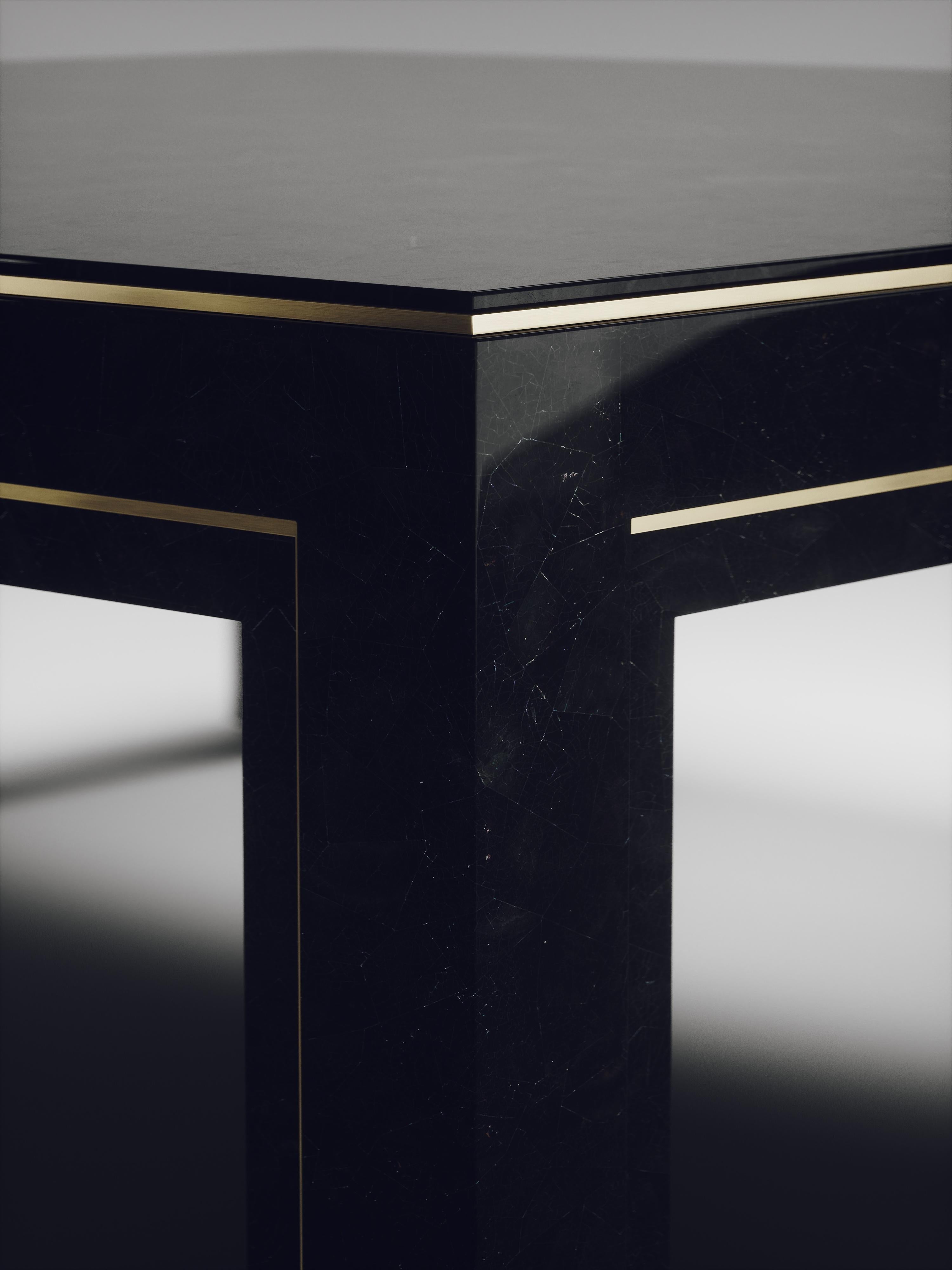 https://a.1stdibscdn.com/shell-coffee-table-with-bronze-patina-brass-accents-by-r-y-augousti-for-sale-picture-3/f_45491/f_248166321628412242645/30002_master.jpg