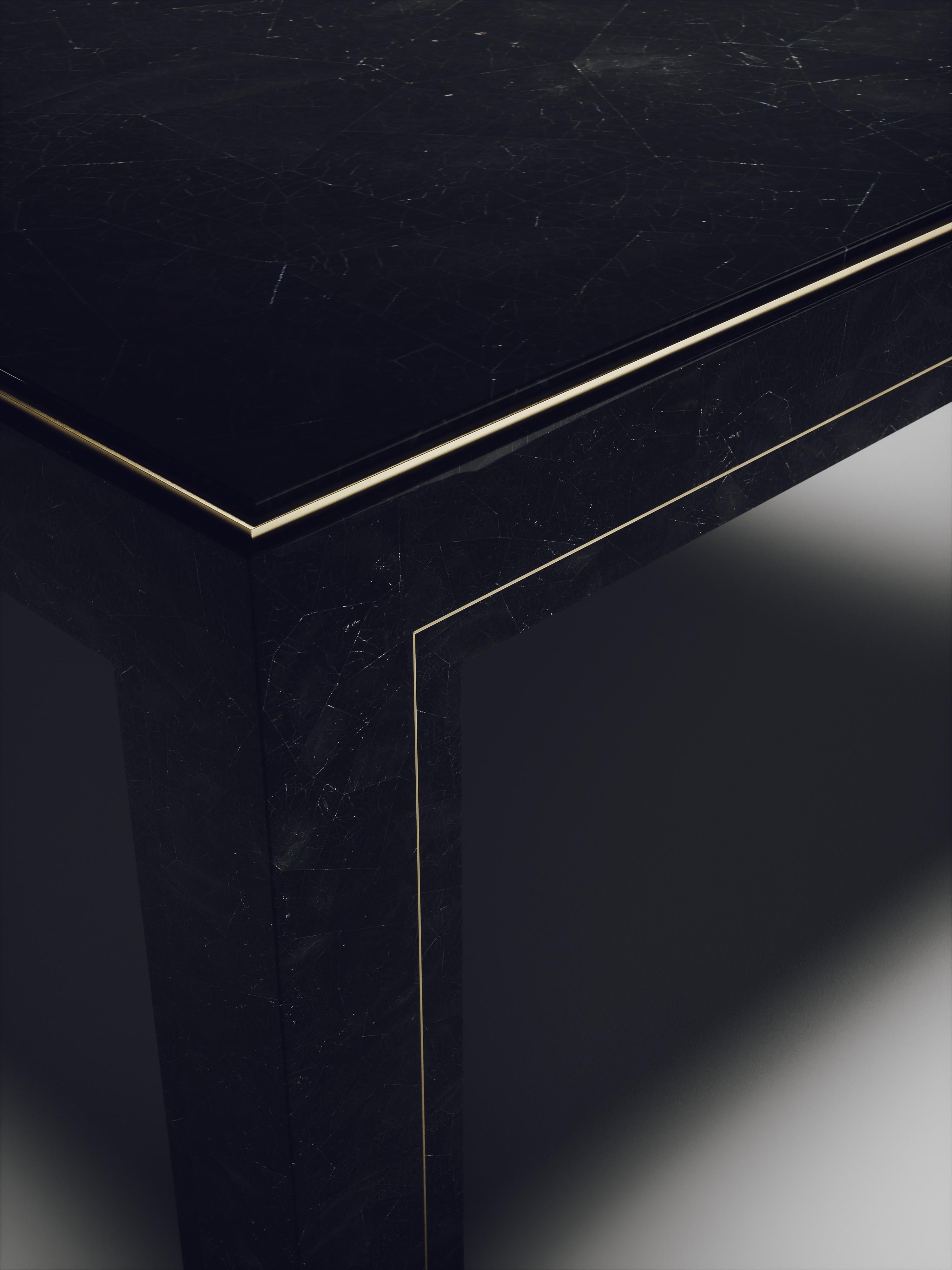 https://a.1stdibscdn.com/shell-coffee-table-with-bronze-patina-brass-accents-by-r-y-augousti-for-sale-picture-4/f_45491/f_248166321628412243313/30003_master.jpg