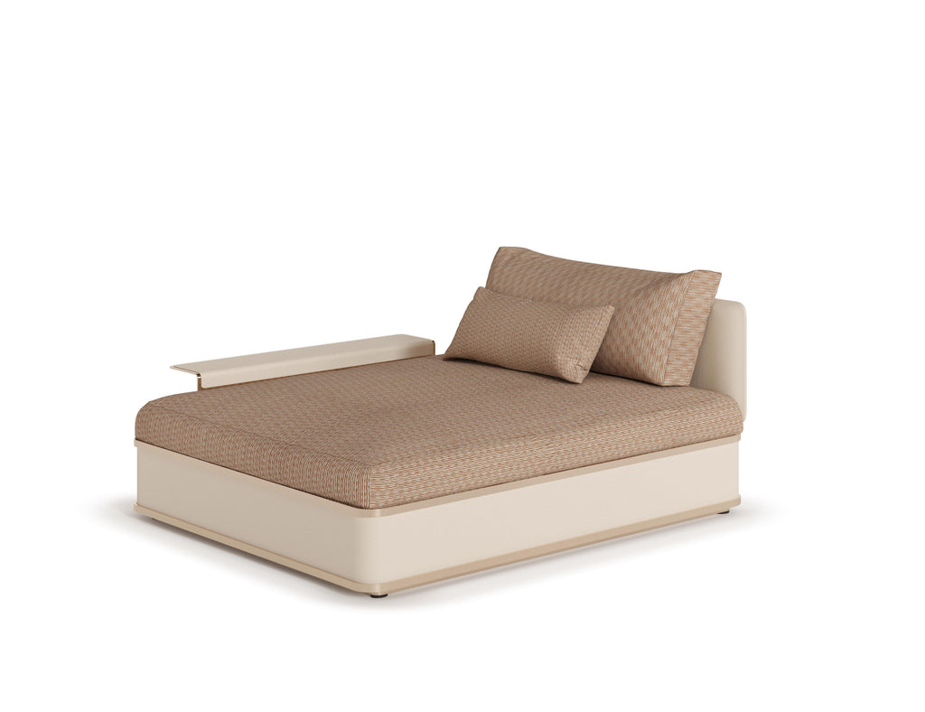 https://a.1stdibscdn.com/modular-outdoor-sofa-with-white-frame-and-navy-accents-for-sale-picture-10/f_56702/f_425067921773747790447/300d_0000s_0028_cream_da_Postcopy_master.jpg
