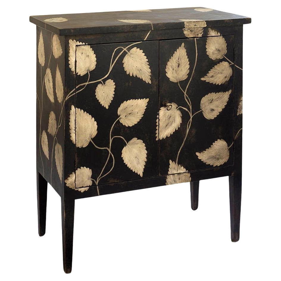 https://a.1stdibscdn.com/18th-century-hand-painted-venetian-style-barberini-cabinet-with-internal-shelf-for-sale/1121189/f_309166921666358300828/30916692_datamatics.jpg