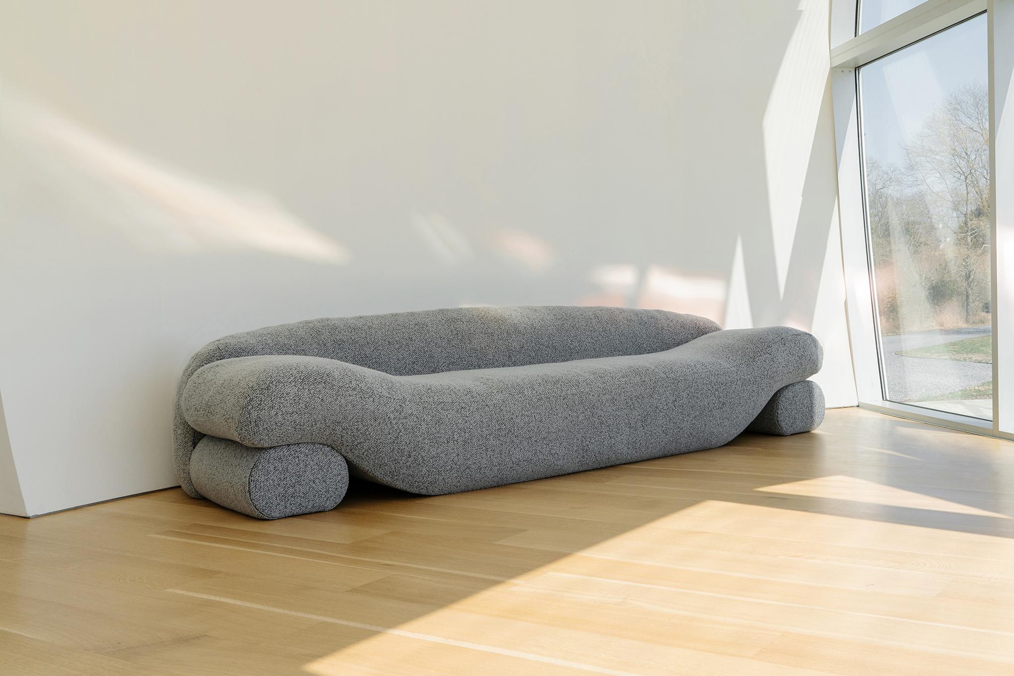 https://a.1stdibscdn.com/beanie-sofa-for-sale-picture-2/f_21743/1558712949961/30neastudio_19_copy_2b_master.jpg