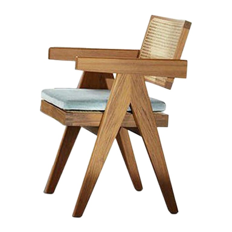 https://a.1stdibscdn.com/pierre-jeanneret-051-capitol-complex-office-chair-with-cushion-by-cassina-for-sale/1121189/f_312304321668519217374/31230432_datamatics.jpg