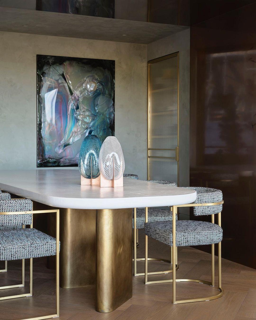 https://a.1stdibscdn.com/julius-small-chair-in-light-bronze-by-duistt-for-sale-picture-6/f_63222/f_407659721721812307512/315456699_805968947125228_4276721845236952573_n_master.jpg