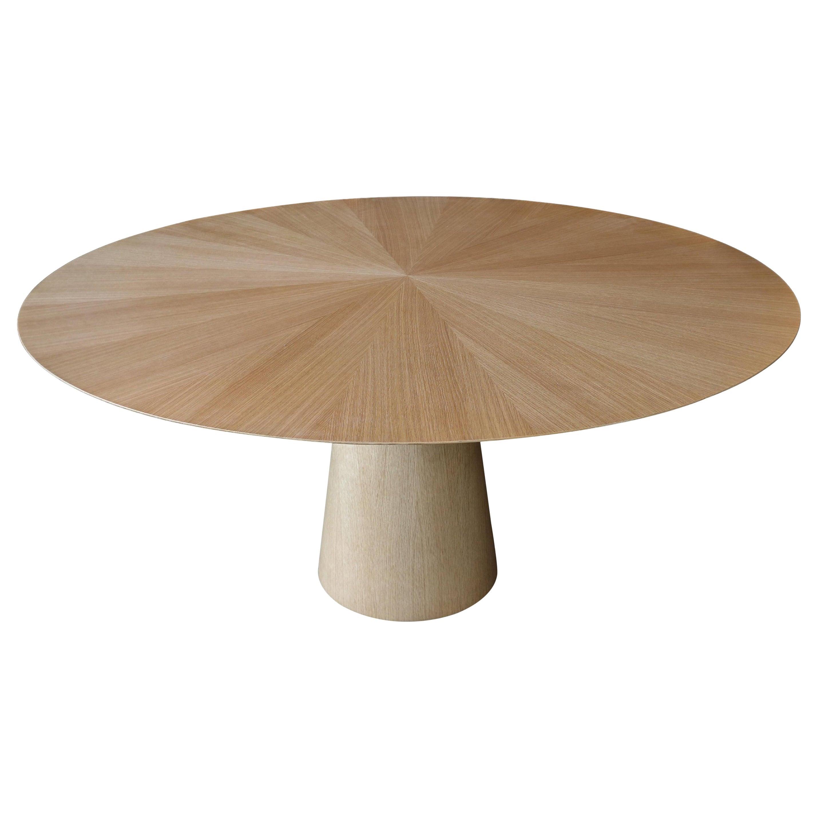https://a.1stdibscdn.com/custom-midcentury-style-round-oak-dining-table-with-pedestal-base-by-adesso-for-sale/1121189/f_315475321743147821925/31547532_datamatics.jpg