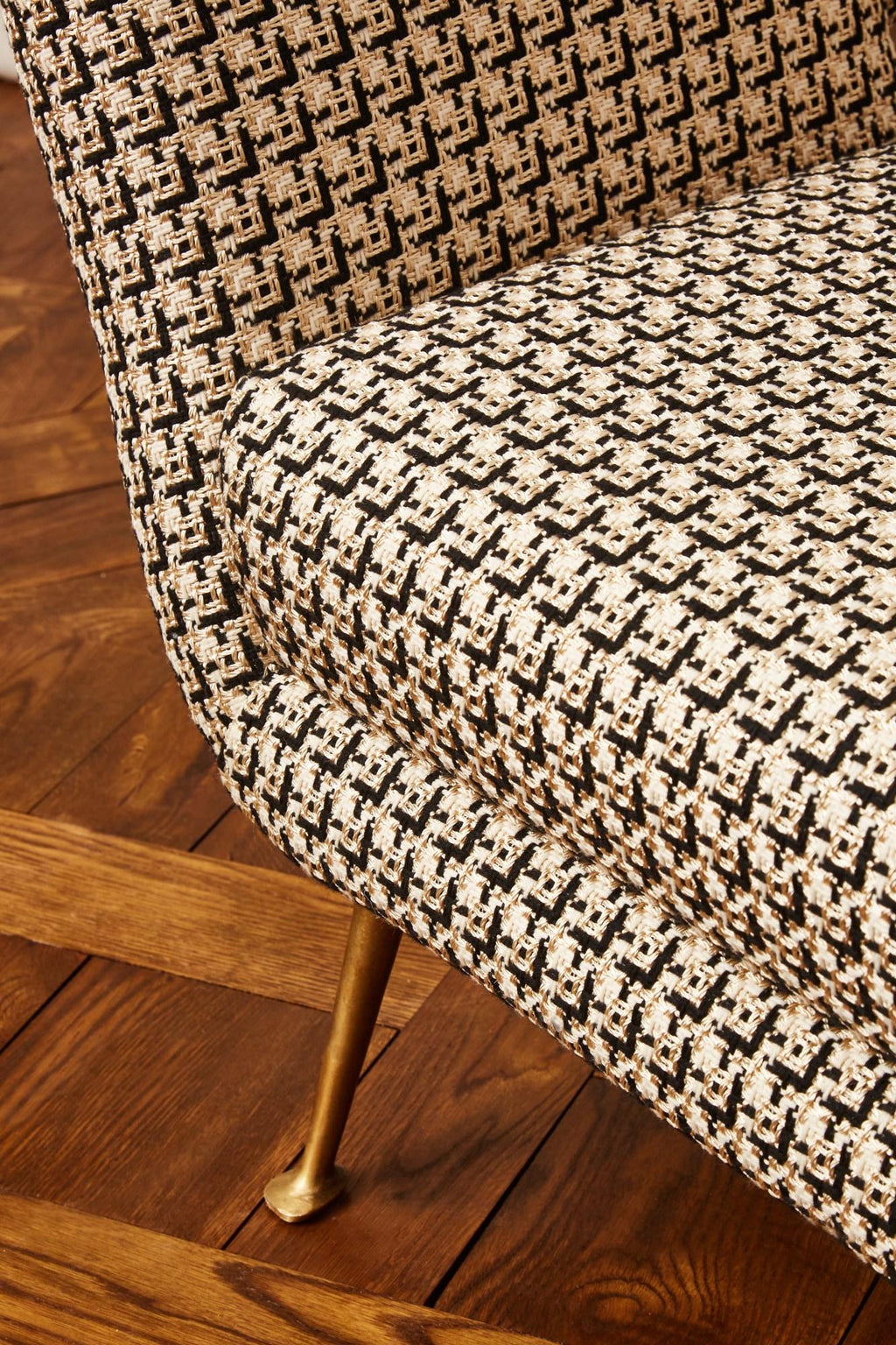 https://a.1stdibscdn.com/pair-of-armchairs-by-studio-glustin-for-sale-picture-8/f_9680/f_434320921738404925210/3177fa63_dd57_4f23_94b6_3fd23f2c8984_master.jpg