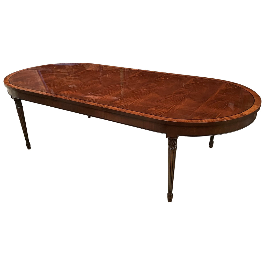 https://a.1stdibscdn.com/sheraton-style-oval-mahogany-four-leg-dining-table-for-sale/1121189/f_319821621672478269486/31982162_datamatics.jpeg