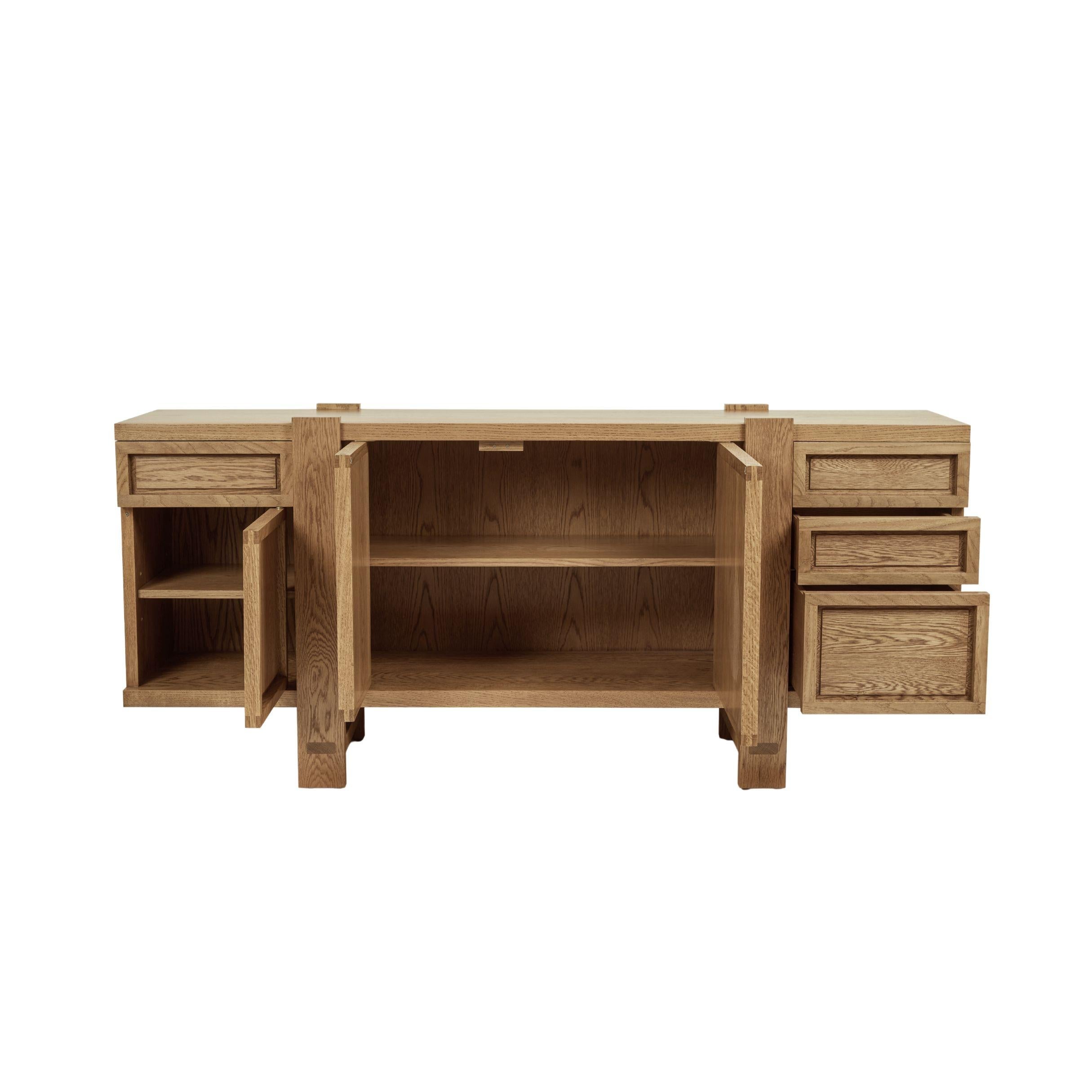 https://a.1stdibscdn.com/lake-sideboard-in-summer-aged-white-oak-by-august-abode-for-sale-picture-9/f_56632/f_288694221719549285498/32_master.jpg