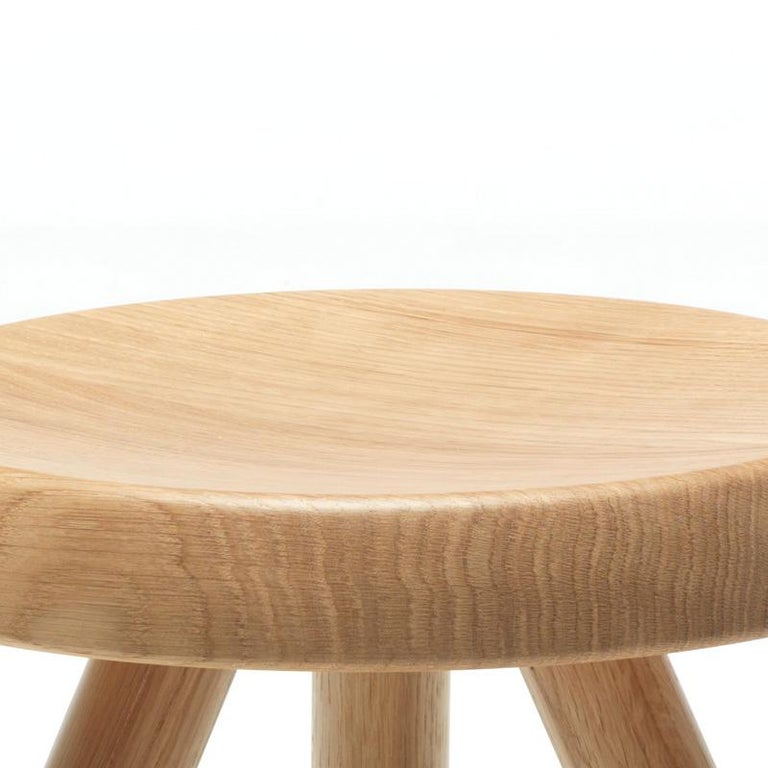 https://a.1stdibscdn.com/charlotte-perriand-berger-wood-stool-by-cassina-for-sale-picture-2/f_14272/f_277937121647336406255/33333333_master.jpg?width=768