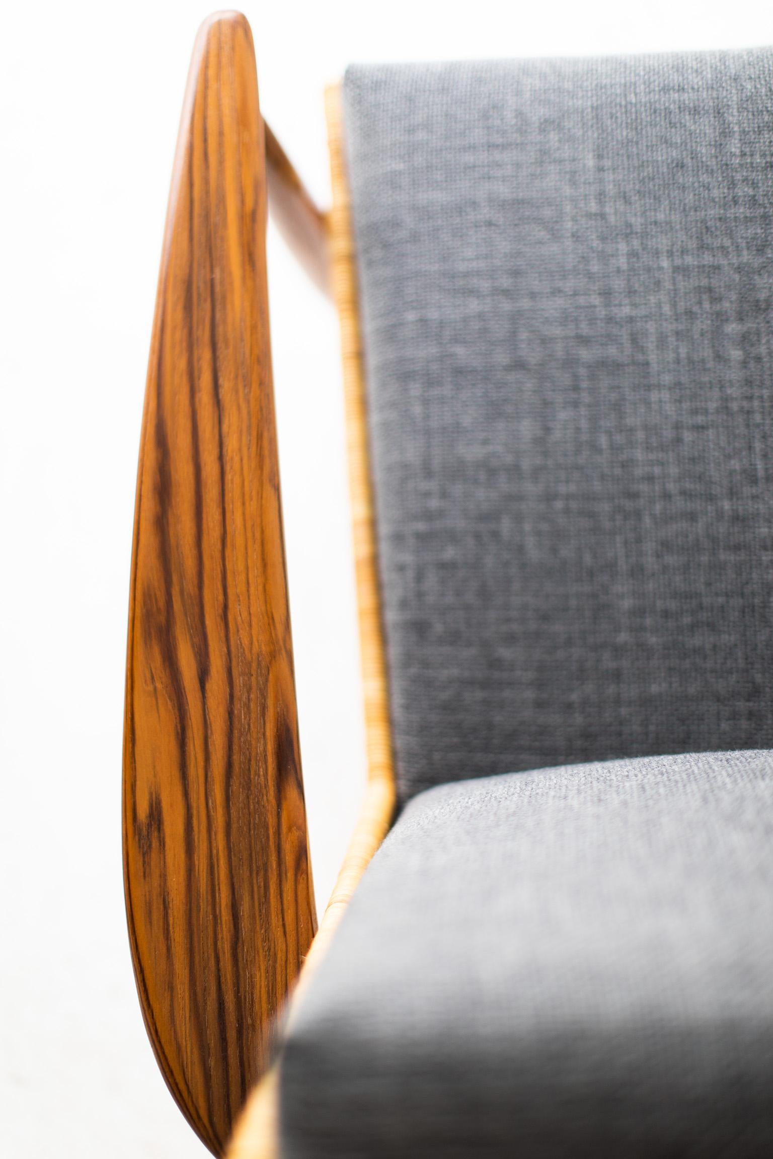 https://a.1stdibscdn.com/peabody-wicker-chairs-modern-wicker-chairs-teak-and-thick-weave-for-sale-picture-6/f_9720/f_324576721675452449140/34019512_modern_wicker_chairs_32546573_master.jpg