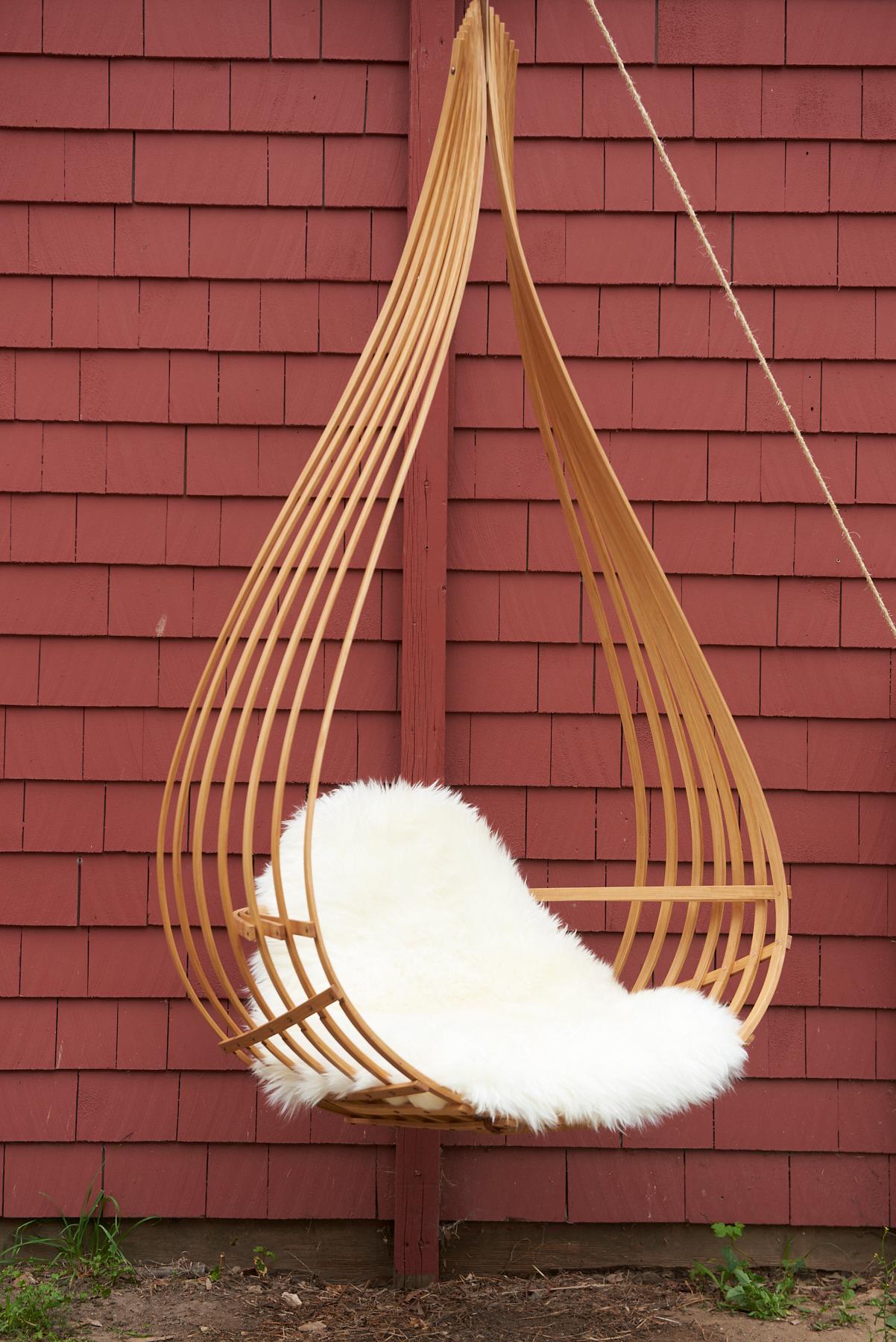 https://a.1stdibscdn.com/le-nid-hanging-chair-for-sale-picture-4/f_81832/f_327362821676236119205/361A79B7_8C60_48AC_83FE_227F328F3095_master.jpeg