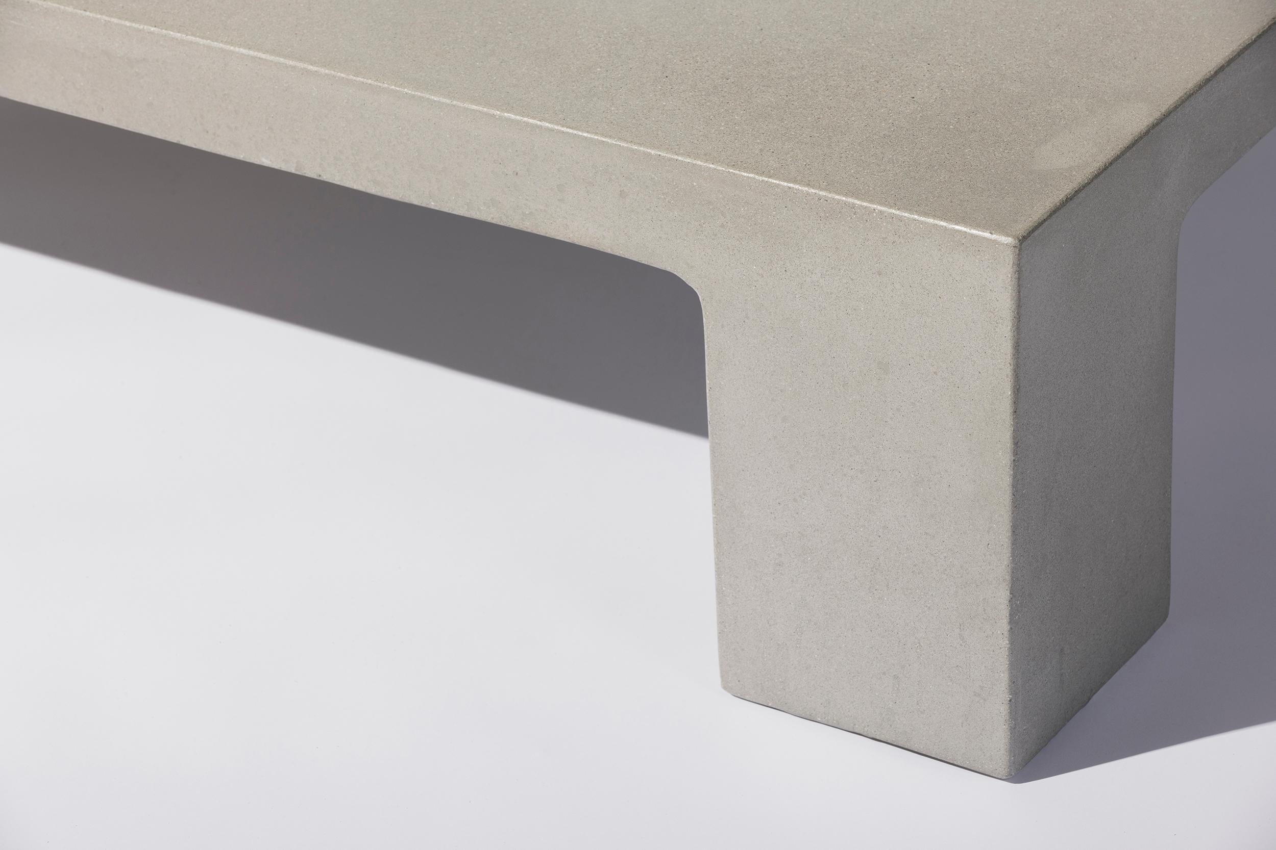 https://a.1stdibscdn.com/james-de-wulf-block-coffee-table-square-60-x-60-for-sale-picture-7/f_12242/f_304189521663117857388/365A4484_master.jpg