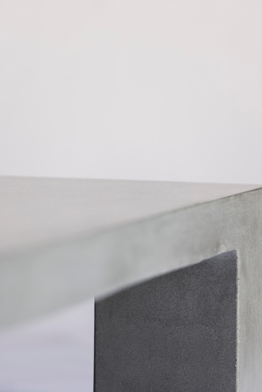https://a.1stdibscdn.com/james-de-wulf-block-coffee-table-square-60-x-60-for-sale-picture-6/f_12242/f_304189521663117834568/365A4542_master.jpg