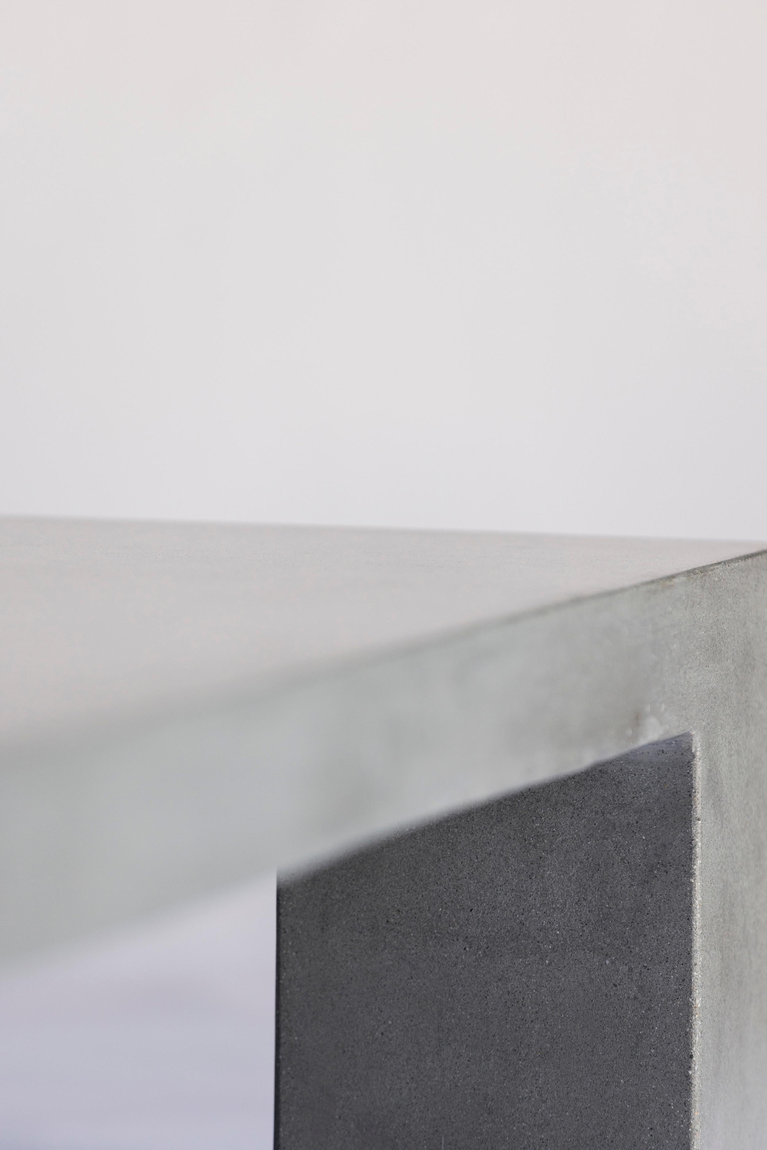 https://a.1stdibscdn.com/james-de-wulf-block-coffee-table-square-60-x-60-for-sale-picture-6/f_12242/f_304189521663117834568/365A4542_master.jpg