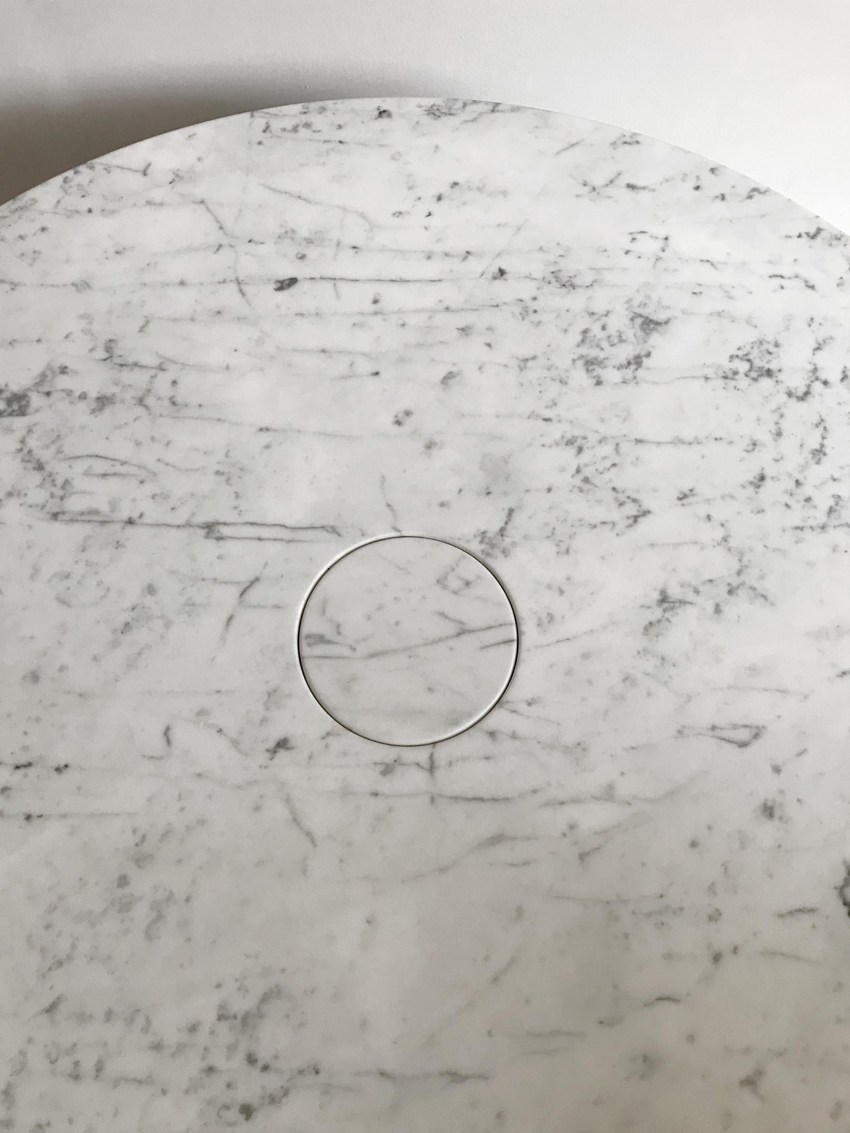https://a.1stdibscdn.com/angelo-mangiarotti-for-agapecasa-italian-eros-white-carrara-marble-table-for-sale-picture-7/f_33883/f_285664121651930658944/3722_Angelo_Mangiarotti_Agape_Casa_tavolo_Eros_f_master.jpg