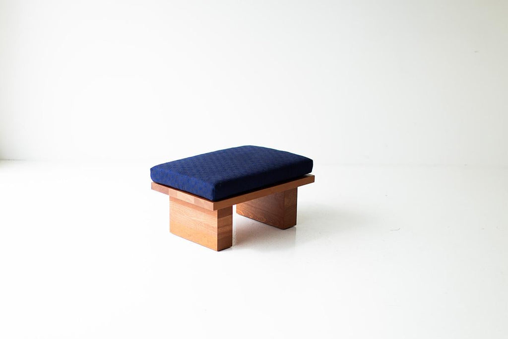 https://a.1stdibscdn.com/bertu-chair-and-ottoman-modern-chair-and-ottoman-patio-furniture-suelo-for-sale-picture-4/f_9720/f_366644921697567386761/37956637_modern_chair_and_ottoman_74846362_master.jpg