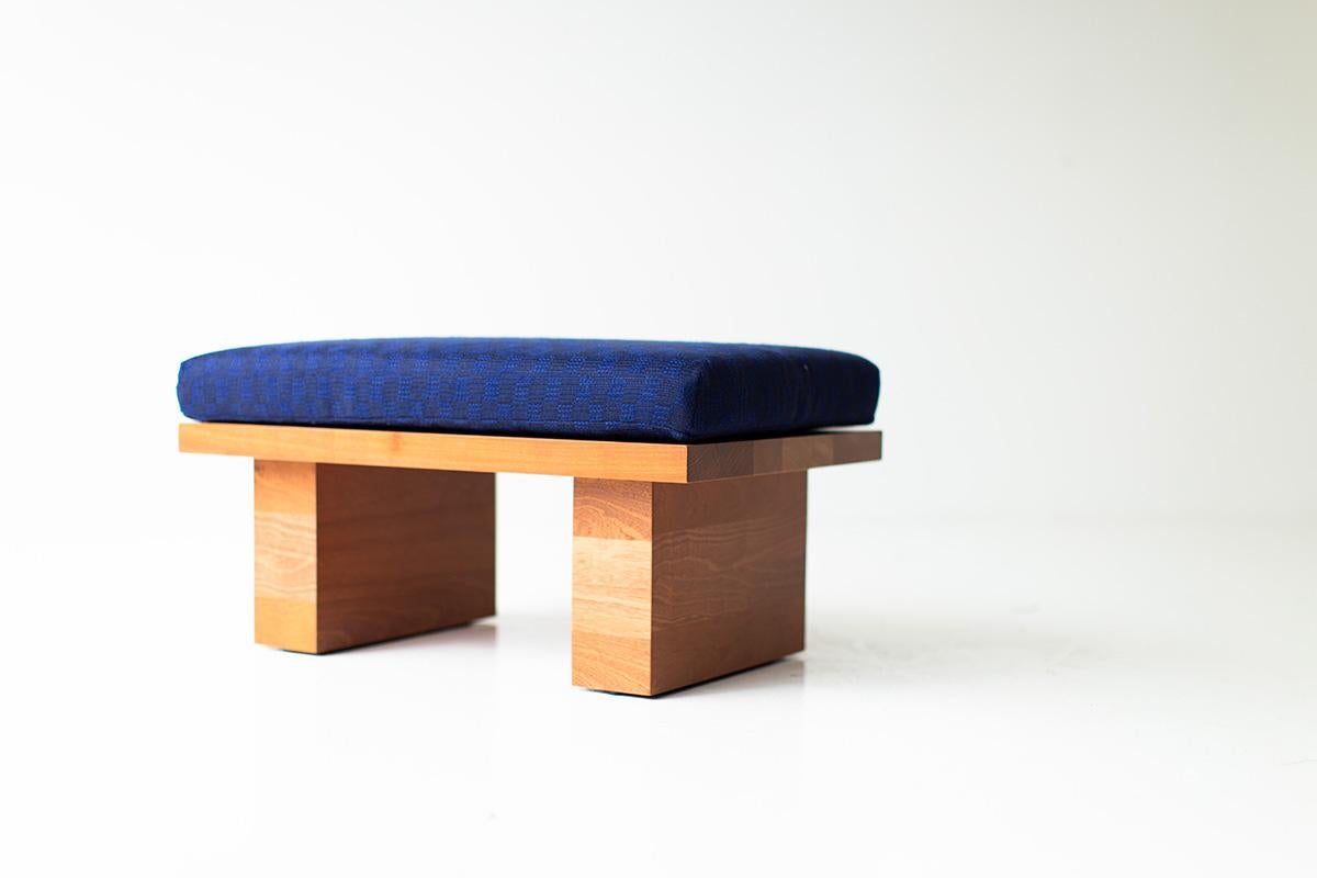 https://a.1stdibscdn.com/bertu-chair-and-ottoman-modern-chair-and-ottoman-patio-furniture-suelo-for-sale-picture-7/f_9720/f_366644921697567414887/37956637_modern_chair_and_ottoman_74846388_master.jpg