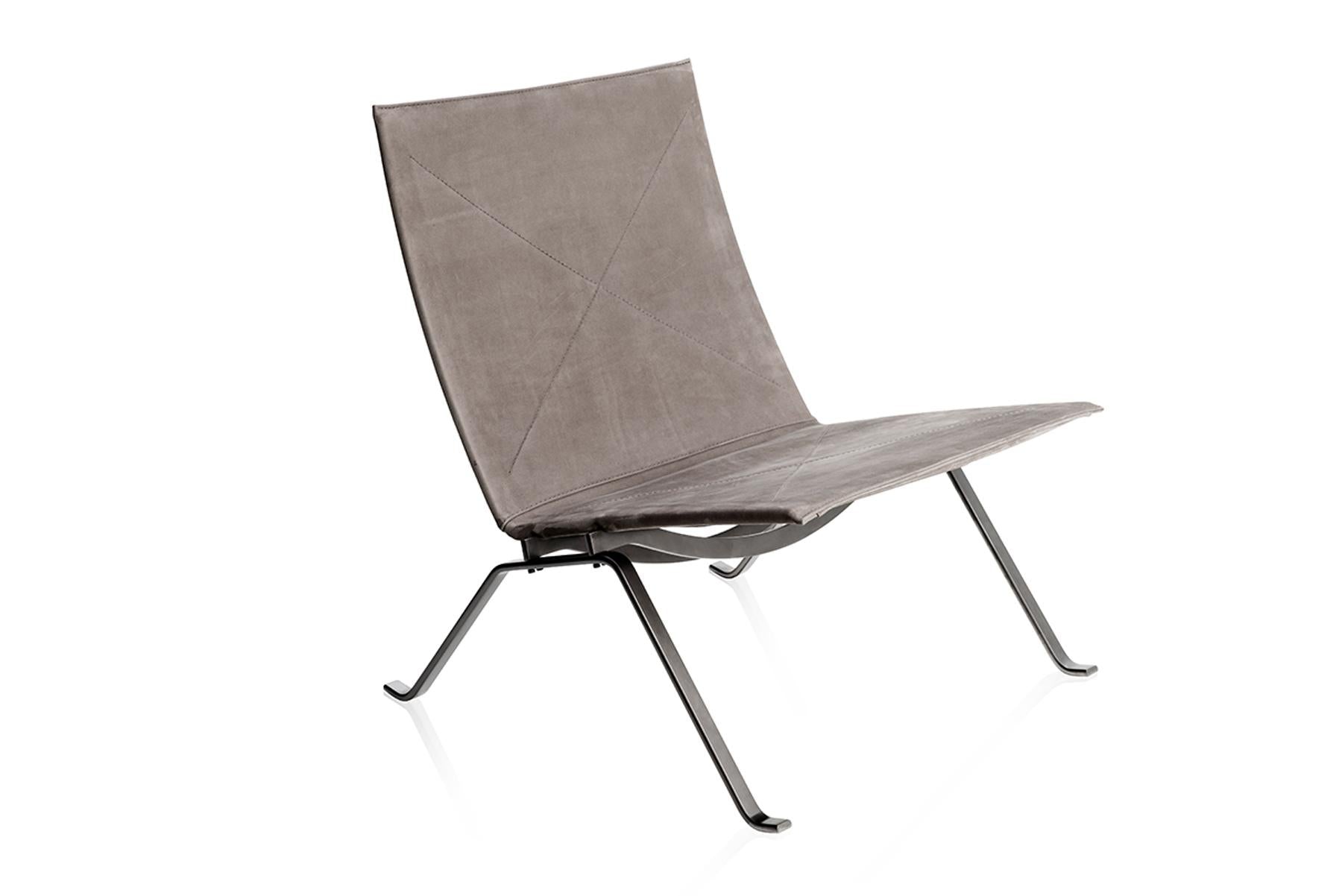https://a.1stdibscdn.com/poul-kjaerholm-model-pk22-natural-canvas-for-sale-picture-2/f_13532/f_234026821618558419039/3802_PK22_and_PK61_60_year_Anniversary_set_master.jpg