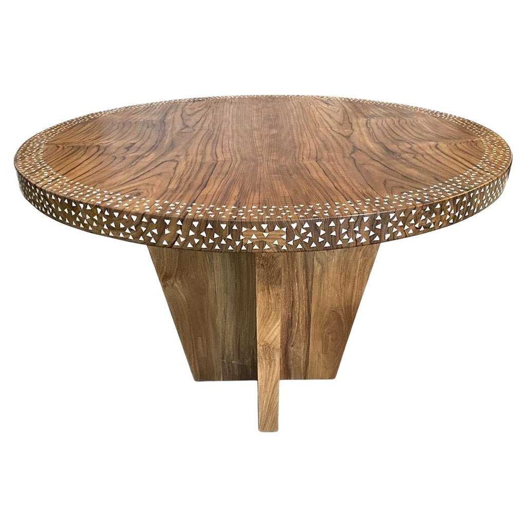 https://a.1stdibscdn.com/andrianna-shamaris-round-shell-inlaid-dining-table-or-entrance-table-for-sale/1121189/f_399888021717493651004/39988802_datamatics.jpg