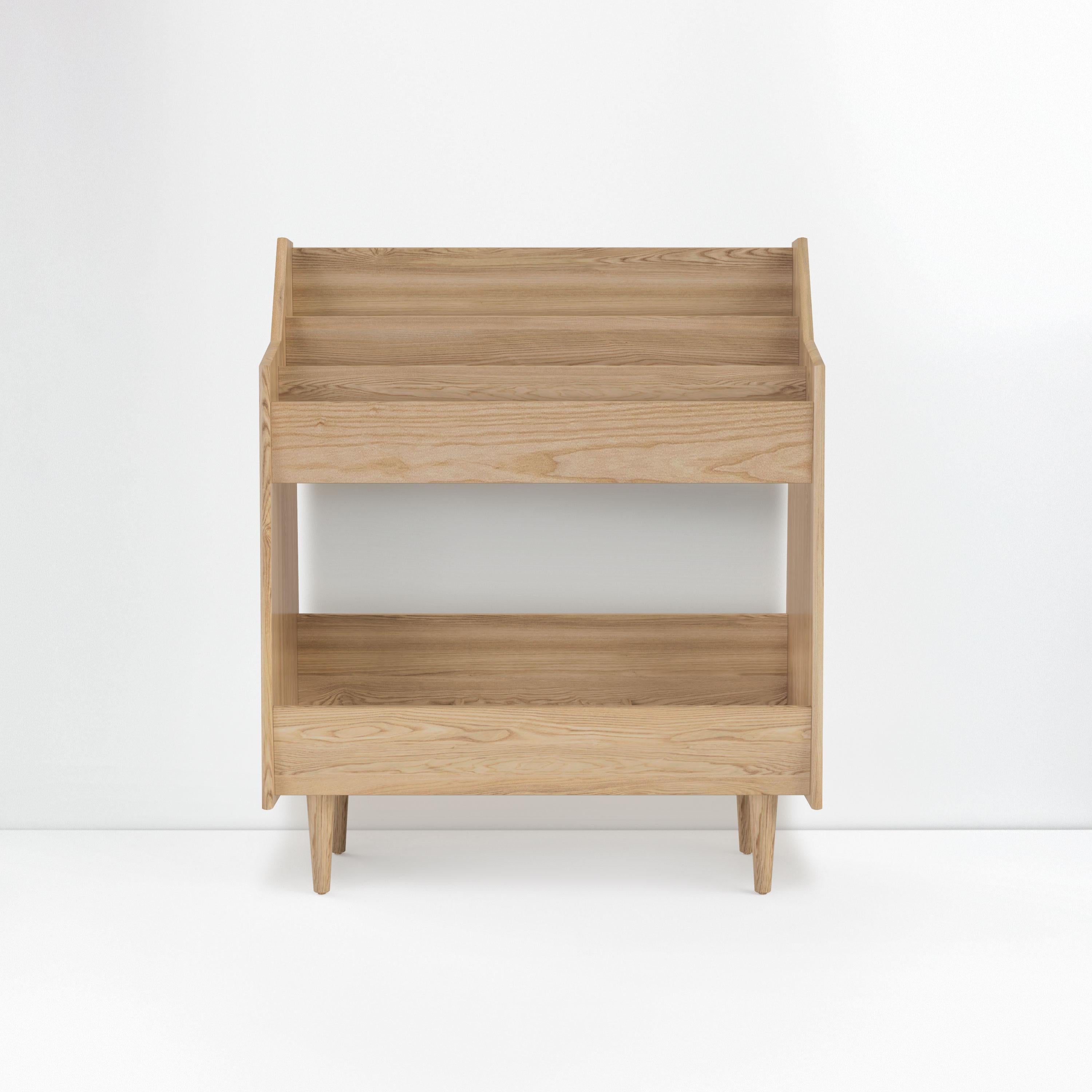 https://a.1stdibscdn.com/3-bay-luxe-record-stand-in-solid-ash-wood-for-sale-picture-2/f_27523/f_212919921604518468022/3Bay_Tiered_Nat_Ash_Front_wall_master.jpg