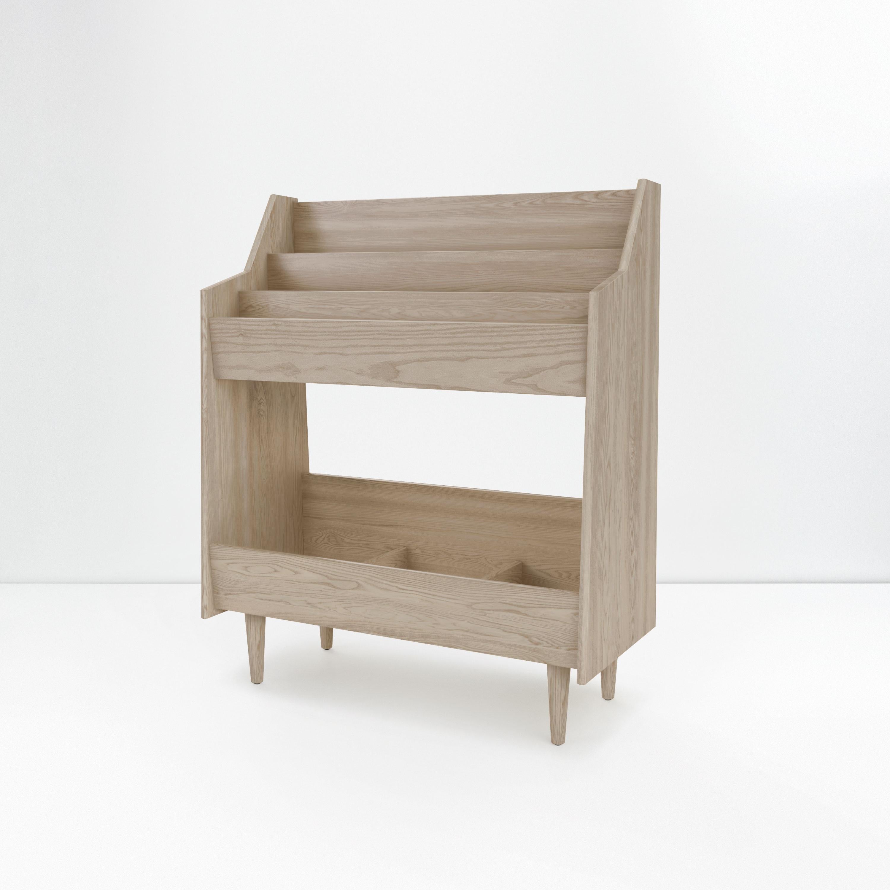 https://a.1stdibscdn.com/3-bay-luxe-record-stand-in-solid-ash-wood-for-sale-picture-8/f_27523/f_212919921604518348434/3Bay_Tiered_Soap_Ash_3Q_wall_master.jpg