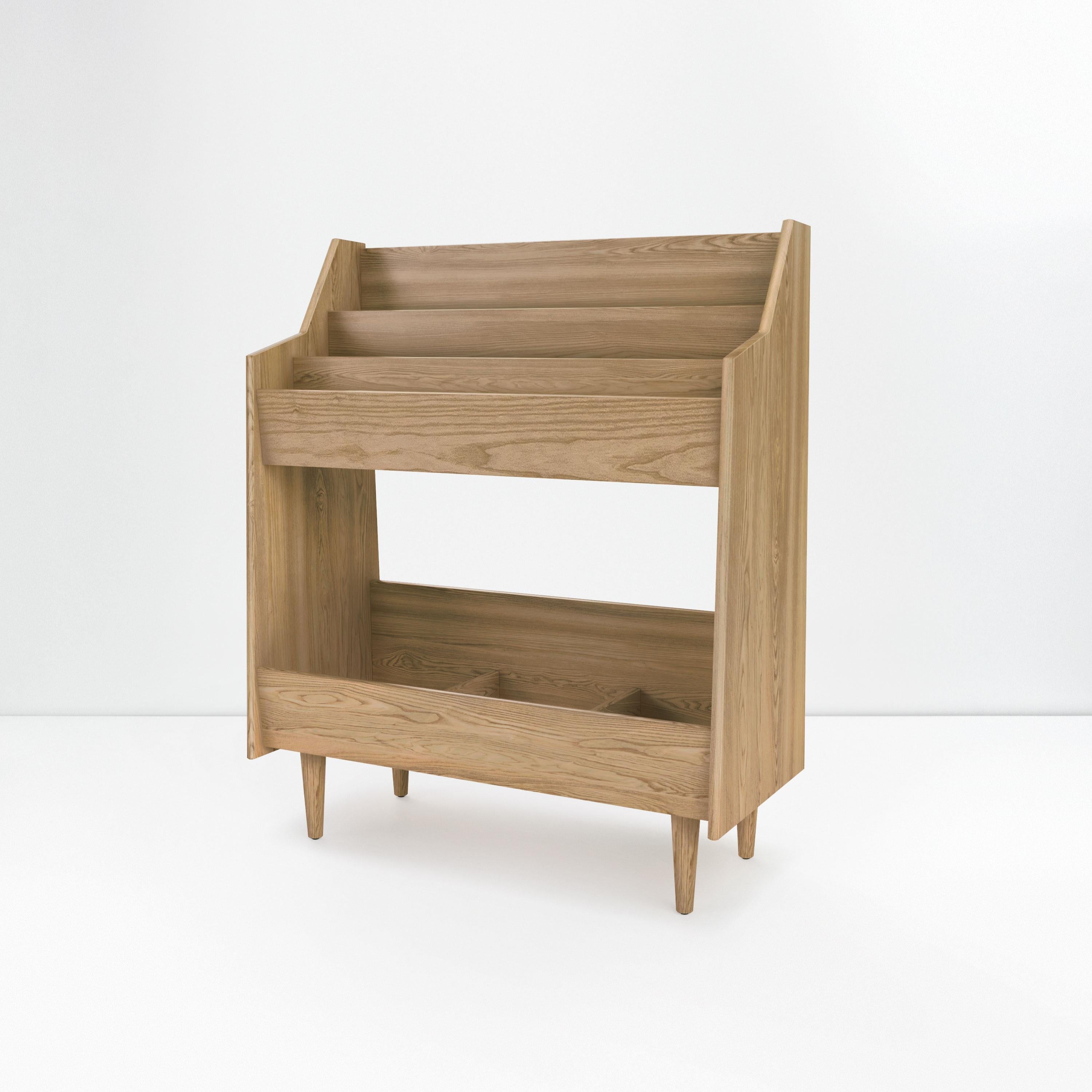 https://a.1stdibscdn.com/3-bay-luxe-record-stand-in-solid-ash-wood-for-sale-picture-10/f_27523/f_212919921604518349070/3Bay_Tiered_Toffee_Ash_3Q_wall_swatch_master.jpg