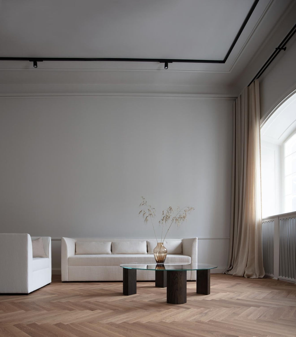 https://a.1stdibscdn.com/contemporary-sofa-femme-deep-3-seater-by-friendsfounders-in-white-linen-for-sale-picture-10/f_31233/f_446960321745402115517/3DAYS_24_14_master.jpg