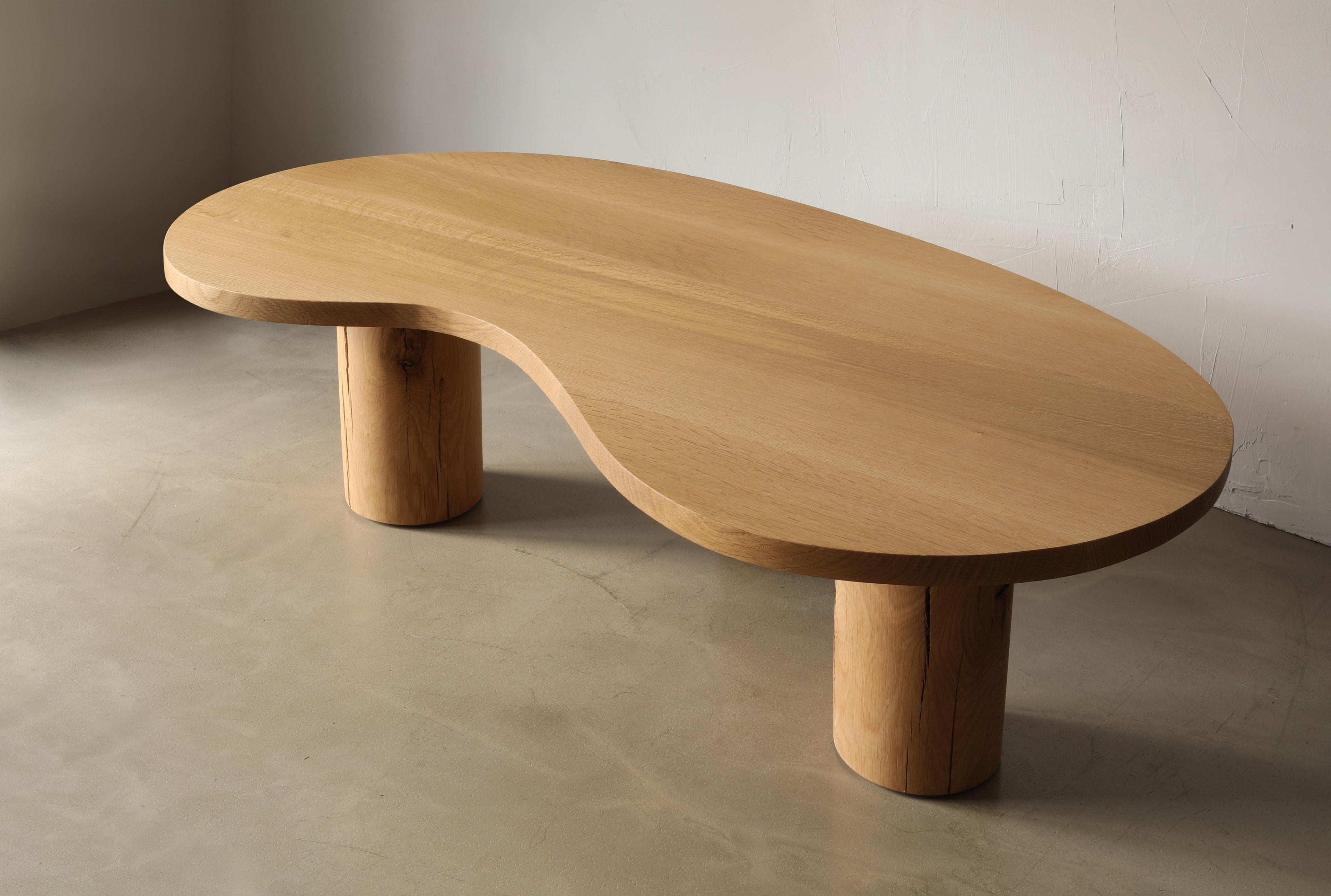 https://a.1stdibscdn.com/revolve-bean-coffee-table-for-sale-picture-3/f_81832/f_391061721712081095845/3F0A8603_copy_master.jpg