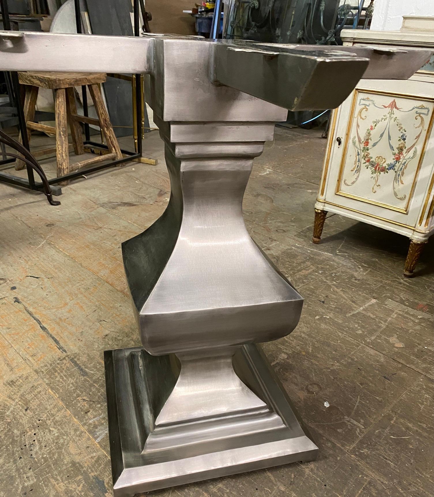 https://a.1stdibscdn.com/nickel-plated-iron-pedestal-base-base-only-for-sale-picture-6/f_8334/f_121844131630594484343/3FD12B1A_FE18_4625_9AD8_DA334EA51C03_1_201_a_master.jpg
