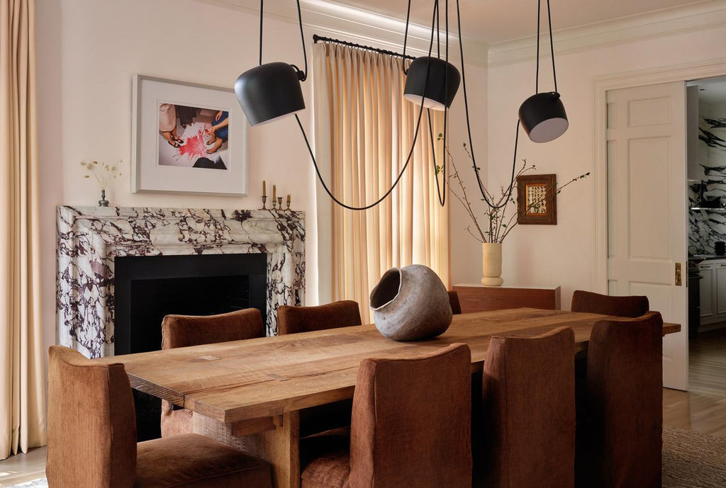 https://a.1stdibscdn.com/sculpted-dining-table-in-solid-oakwood-custom-size-xxl-for-sale-picture-5/f_31233/f_293310121656419968837/3PR_Dining_master.jpeg