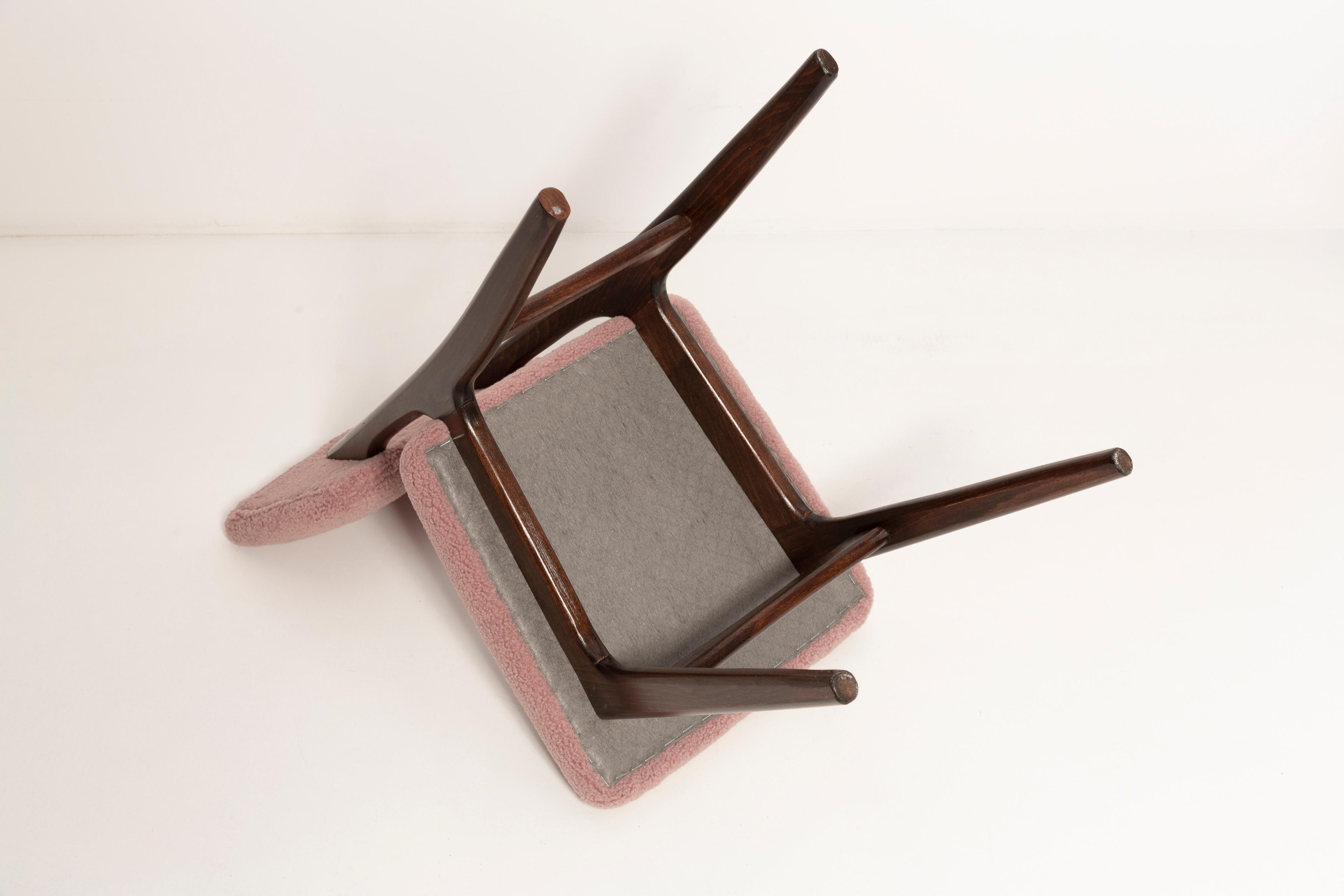 https://a.1stdibscdn.com/butterfly-dining-chair-pink-boucle-europe-for-sale-picture-16/f_34023/f_264612421639062093005/3U1A7172_master.jpg