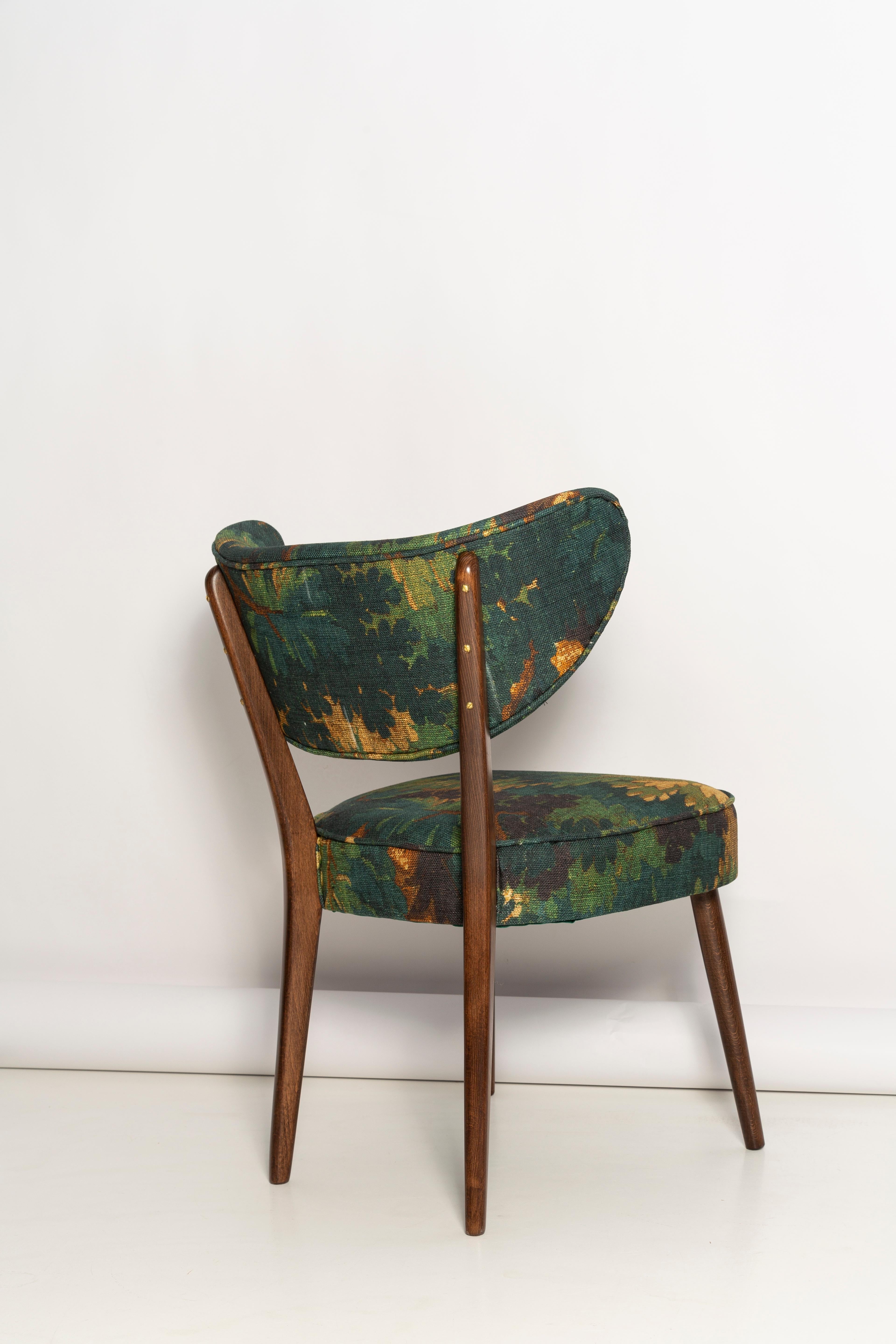 https://a.1stdibscdn.com/set-of-ten-shell-dining-chair-linen-schwarzwald-dedar-vintola-studio-europe-for-sale-picture-9/f_34023/f_398262621716366662118/3U1A9446_master.jpg