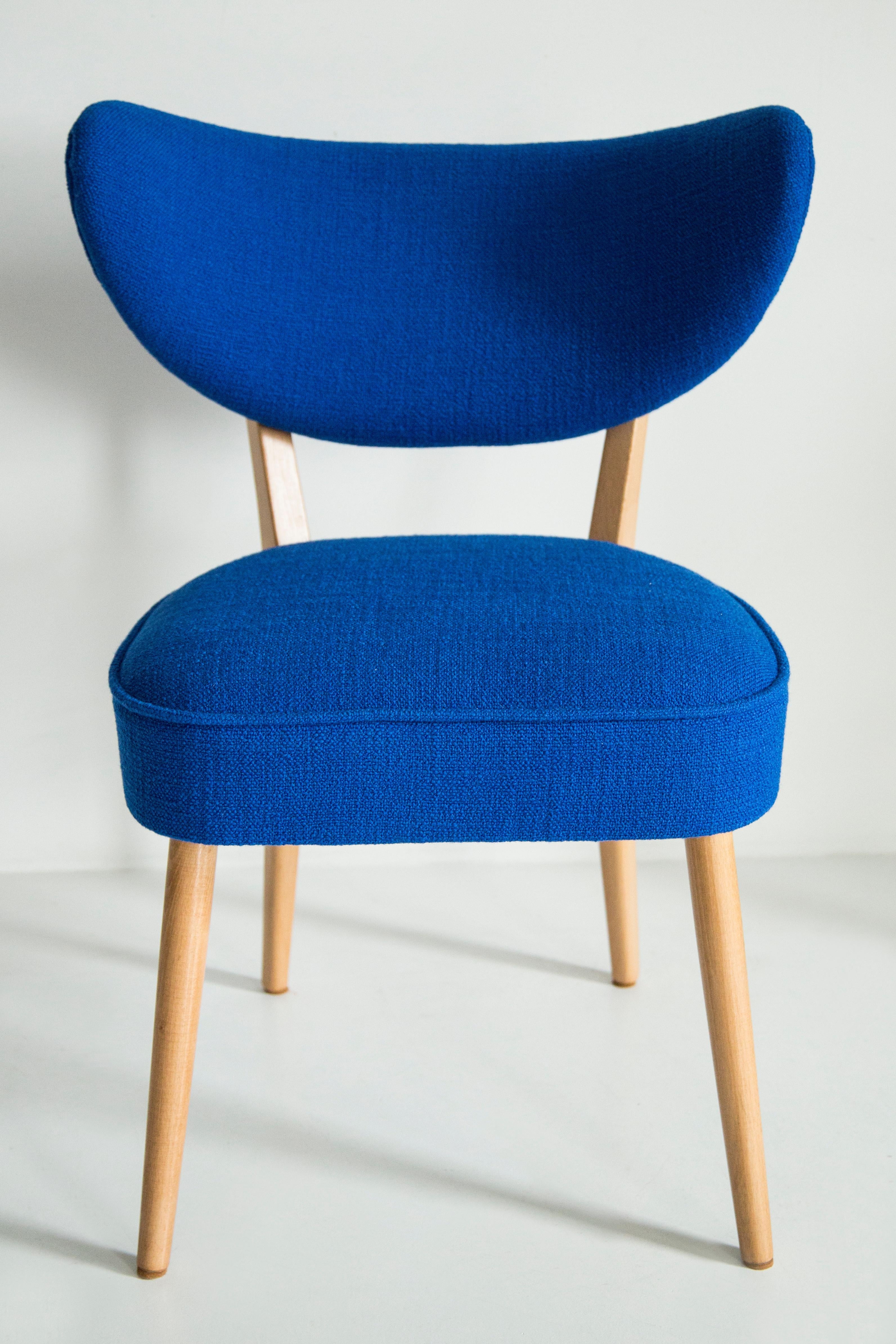 https://a.1stdibscdn.com/eight-shell-dining-chairs-very-by-dedar-by-vintola-studio-europe-poland-for-sale-picture-9/f_34023/f_416067021727174896803/3U1A9482_master.jpg