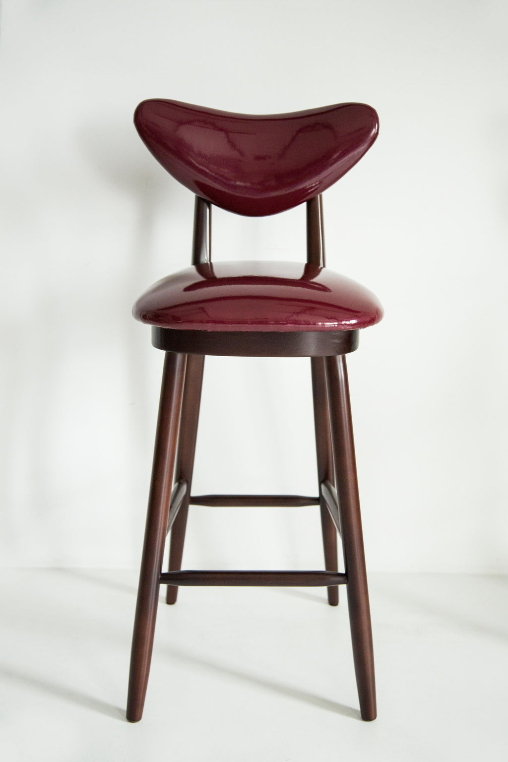 https://a.1stdibscdn.com/heart-bar-stool-chair-by-vintola-studio-europe-poland-for-sale-picture-2/f_34023/f_416455721727350957420/3U1A9489_master.jpg
