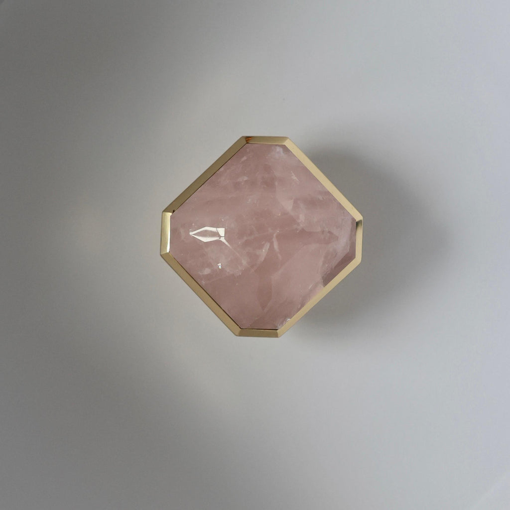 https://a.1stdibscdn.com/dpr-rock-crystal-knobs-by-phoenix-for-sale-picture-2/f_9750/f_391570321712365396197/3U2A1910_master.jpeg