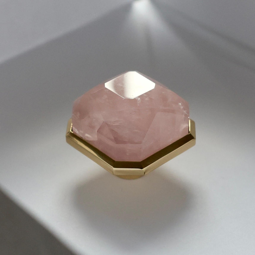 https://a.1stdibscdn.com/dpr-rock-crystal-knobs-by-phoenix-for-sale-picture-4/f_9750/f_391570321712365396143/3U2A1914_master.jpeg