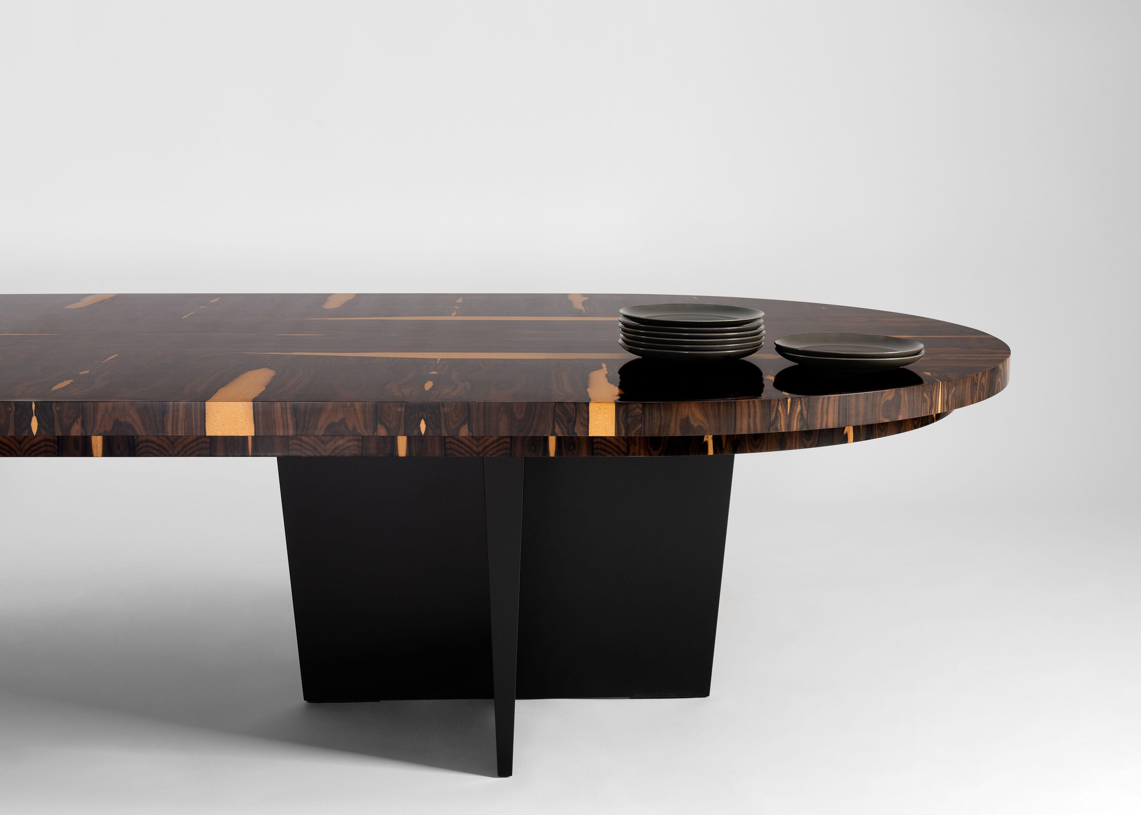 https://a.1stdibscdn.com/georgis-mirgorodsky-alaia-dining-table-usa-2022-for-sale-picture-4/f_7813/f_341661821683406836175/3_Alaia_Dining_Table_master.jpg